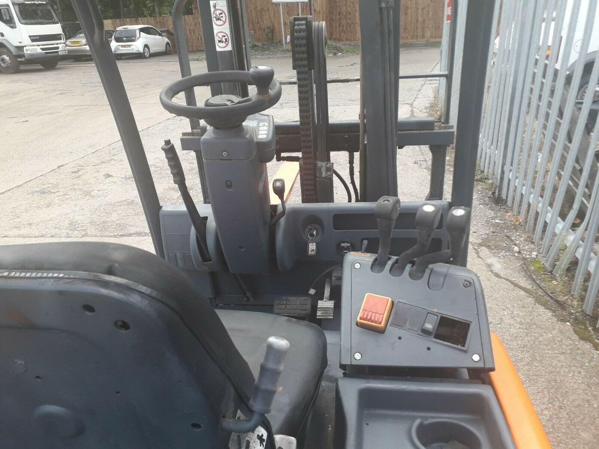 BOSS 1.6 4 wheel Electric Forktruck - Image 7 of 9