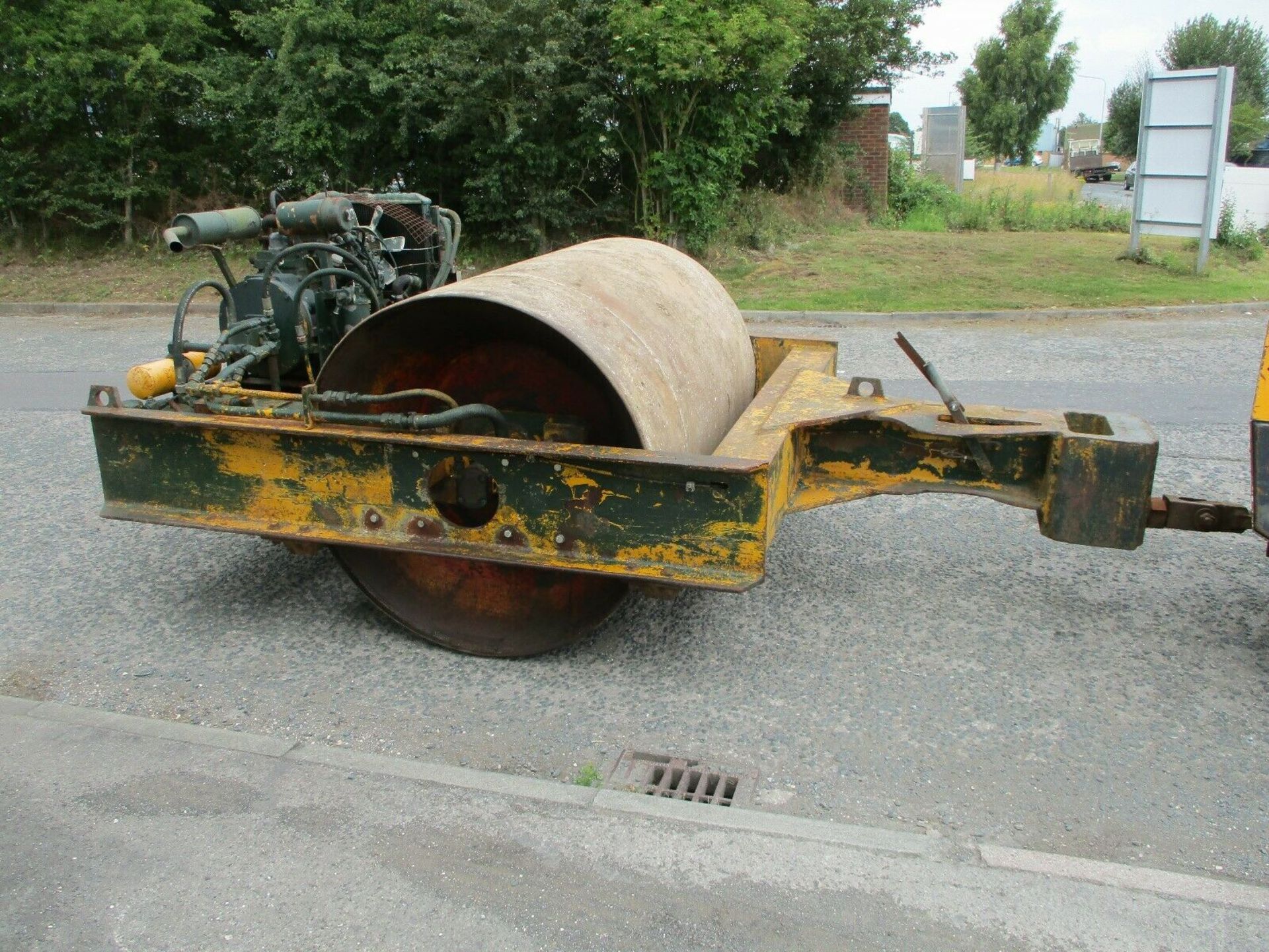 Vibromax Towable Roller