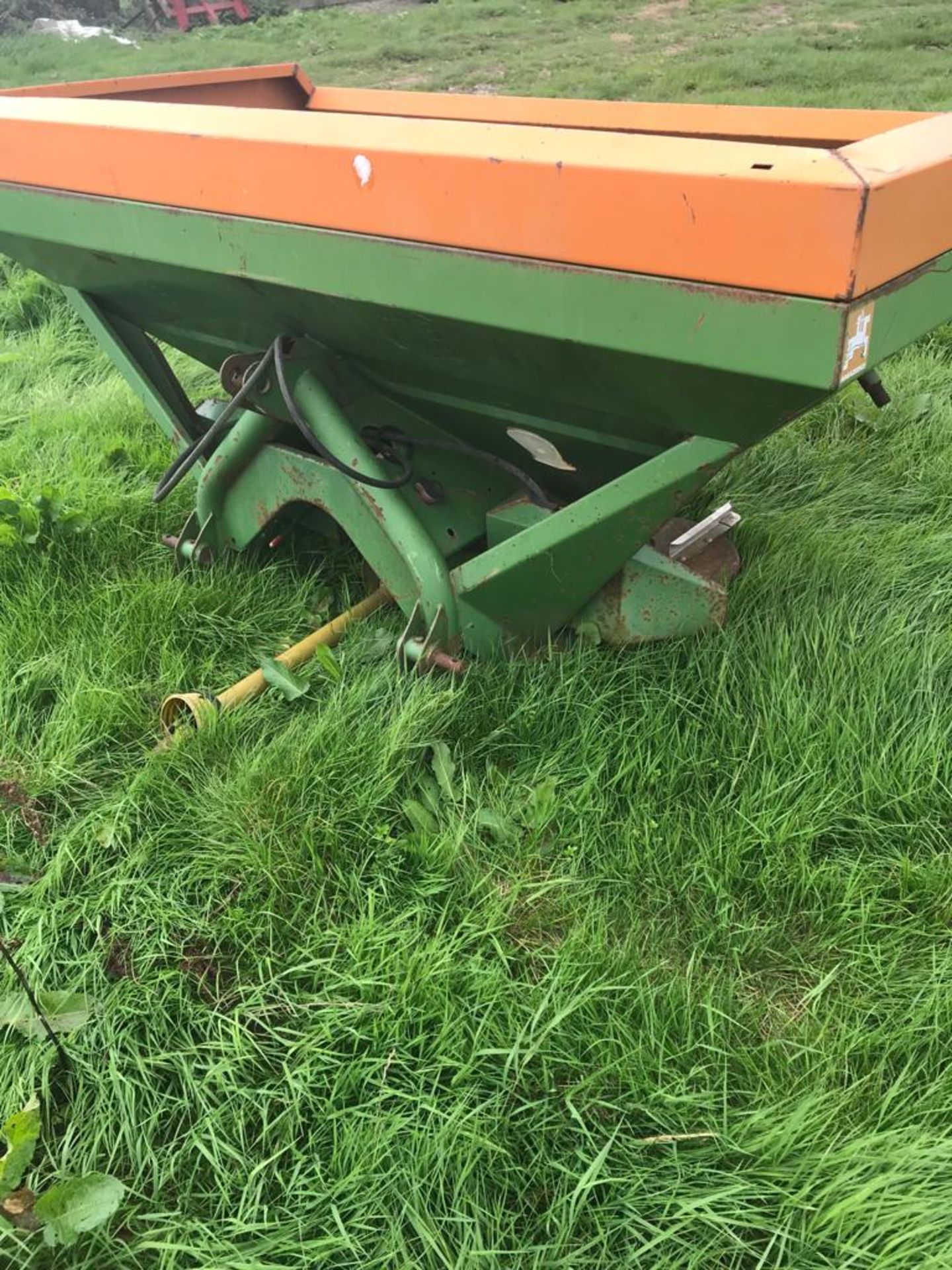 Amazone Fertiliser Spreader - Image 5 of 5