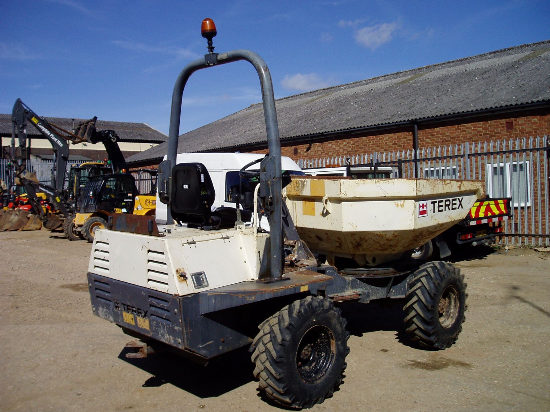 Terex PS3000 3 Ton Swivel Skip Dumper - Image 6 of 16