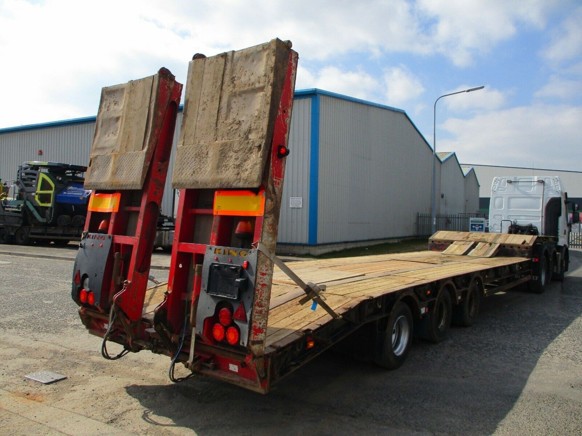 Year 2009 King GTS44/3 Low loader trailer - Image 4 of 12