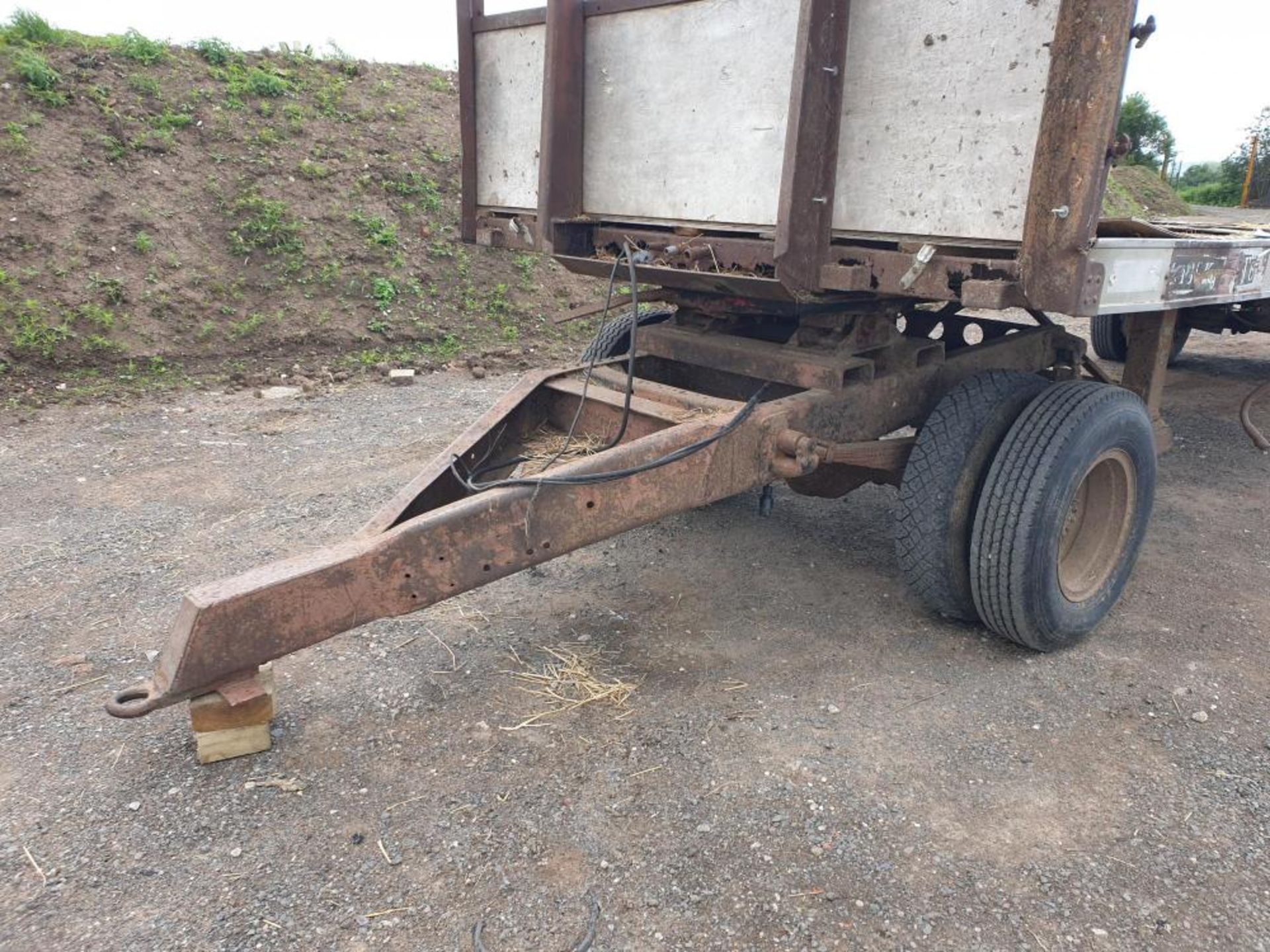 bale trailer with dolly 25ft by 8ft - Image 6 of 12