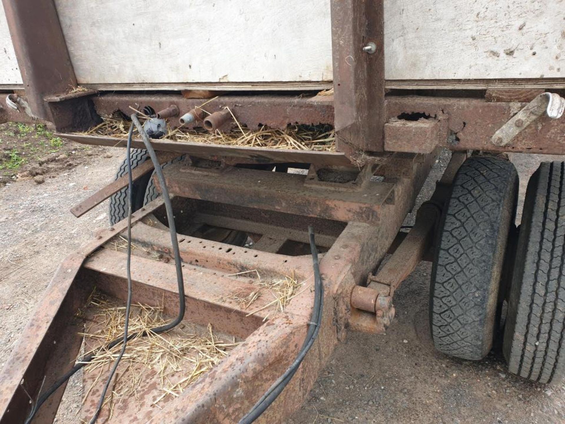 bale trailer with dolly 25ft by 8ft - Image 7 of 12