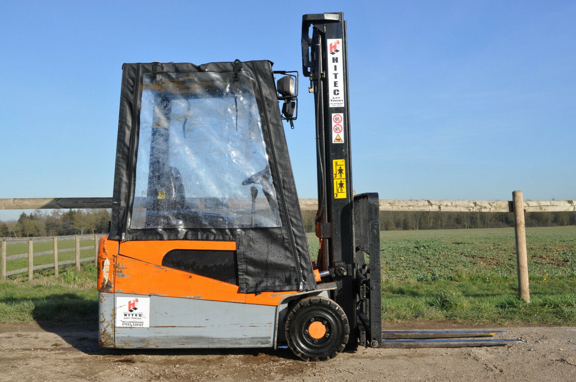 Hyundai HBF15T Electric Forklift - Image 2 of 11