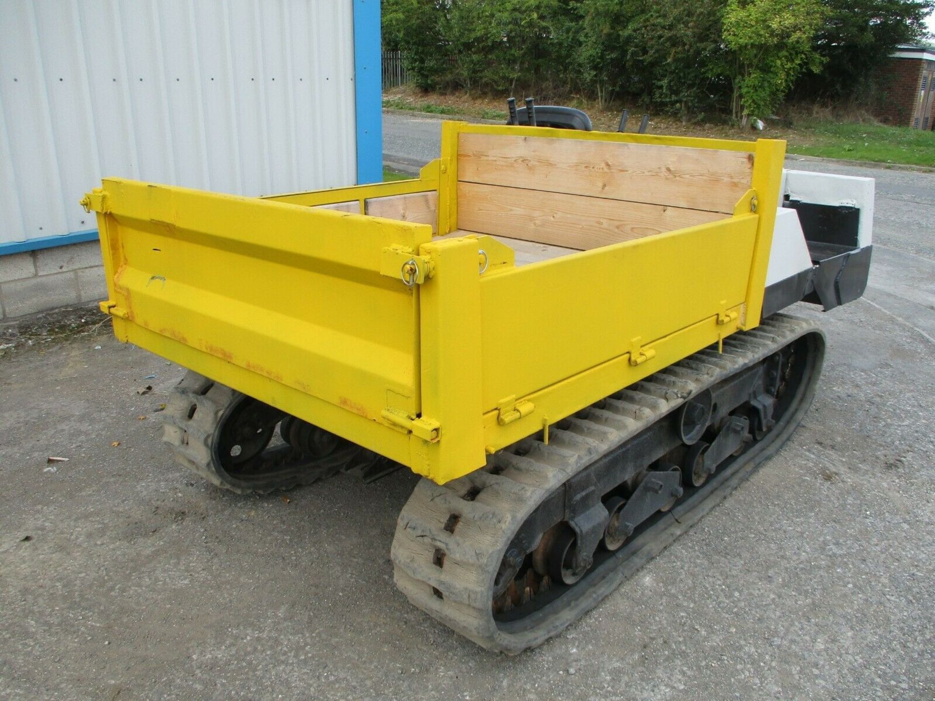 Yanmar 3 ton Tracked Dumper - Image 10 of 11