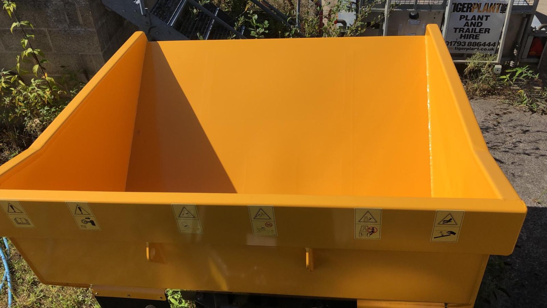 Mecalac 3 Tonne Straight Dumper 2018 - Image 4 of 13