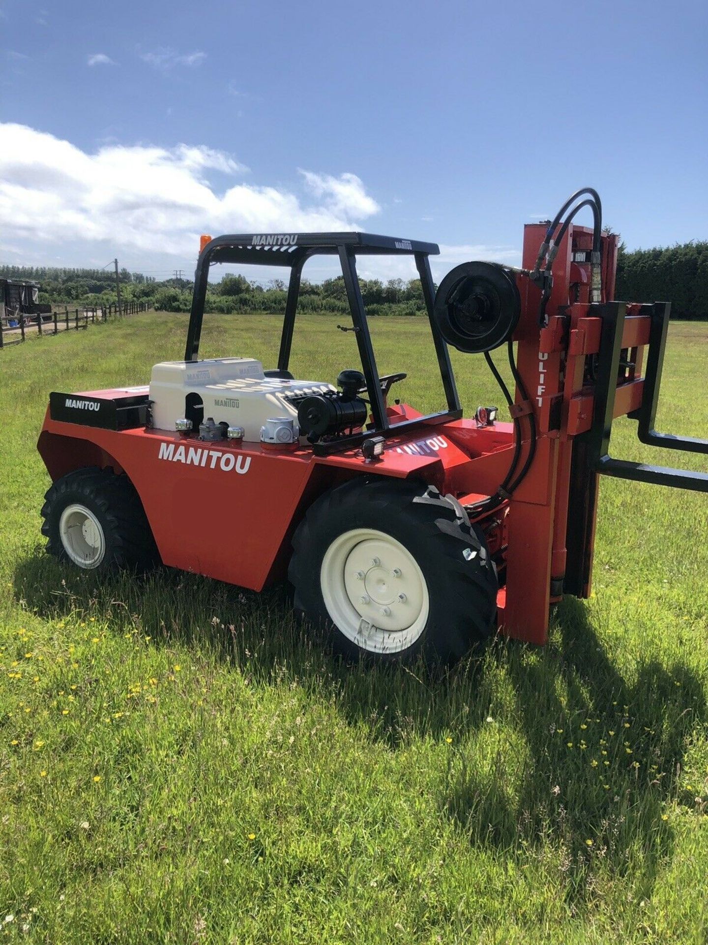 Manitou Rough Terrain Forklift 4x4 Manitou Buggy - Image 2 of 9