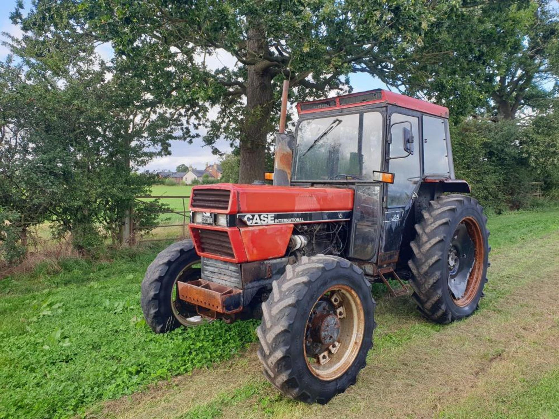 case international 685 4wd tractor - Image 3 of 5