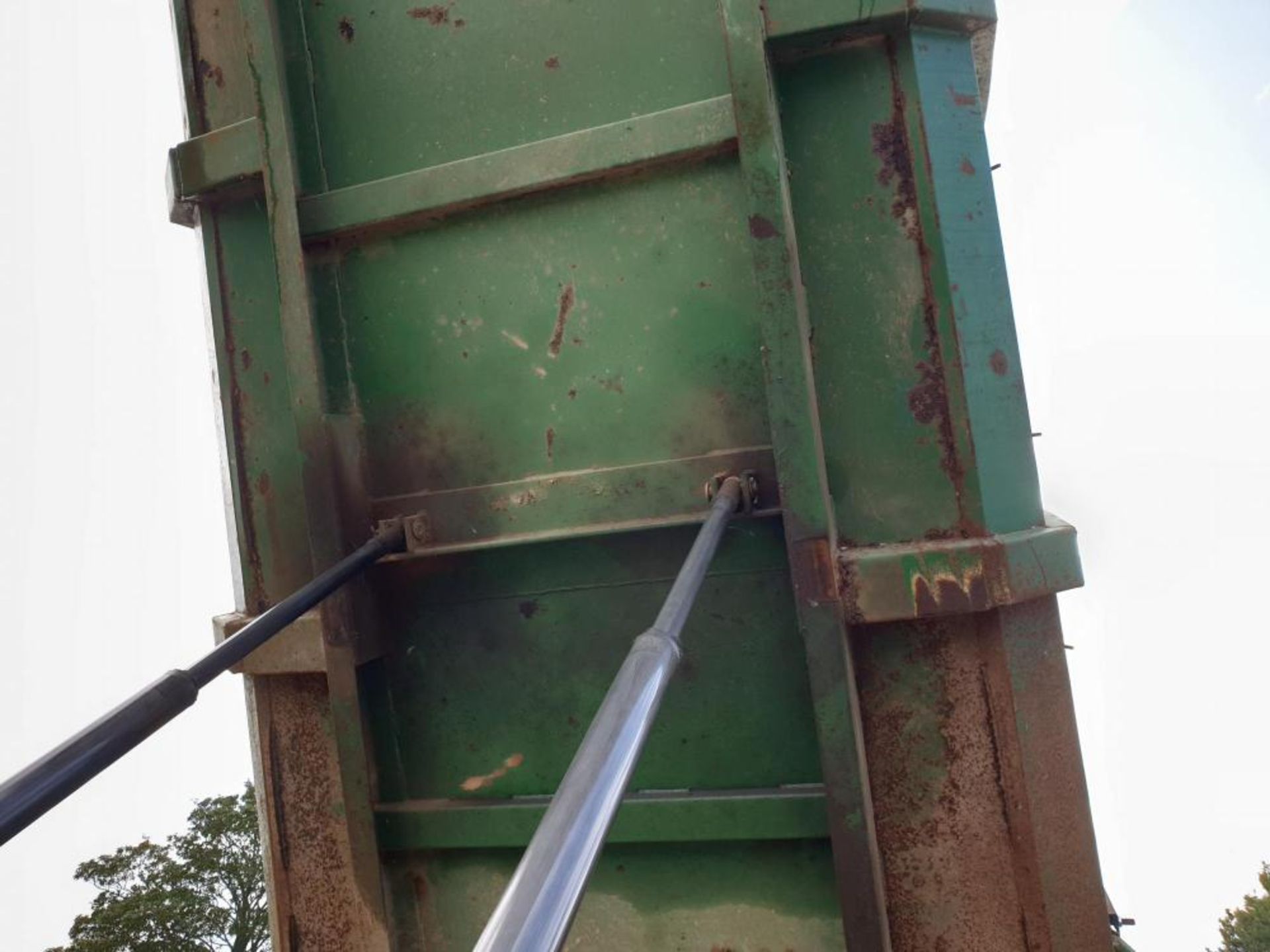 tractor grain / silage trailer - Image 10 of 13