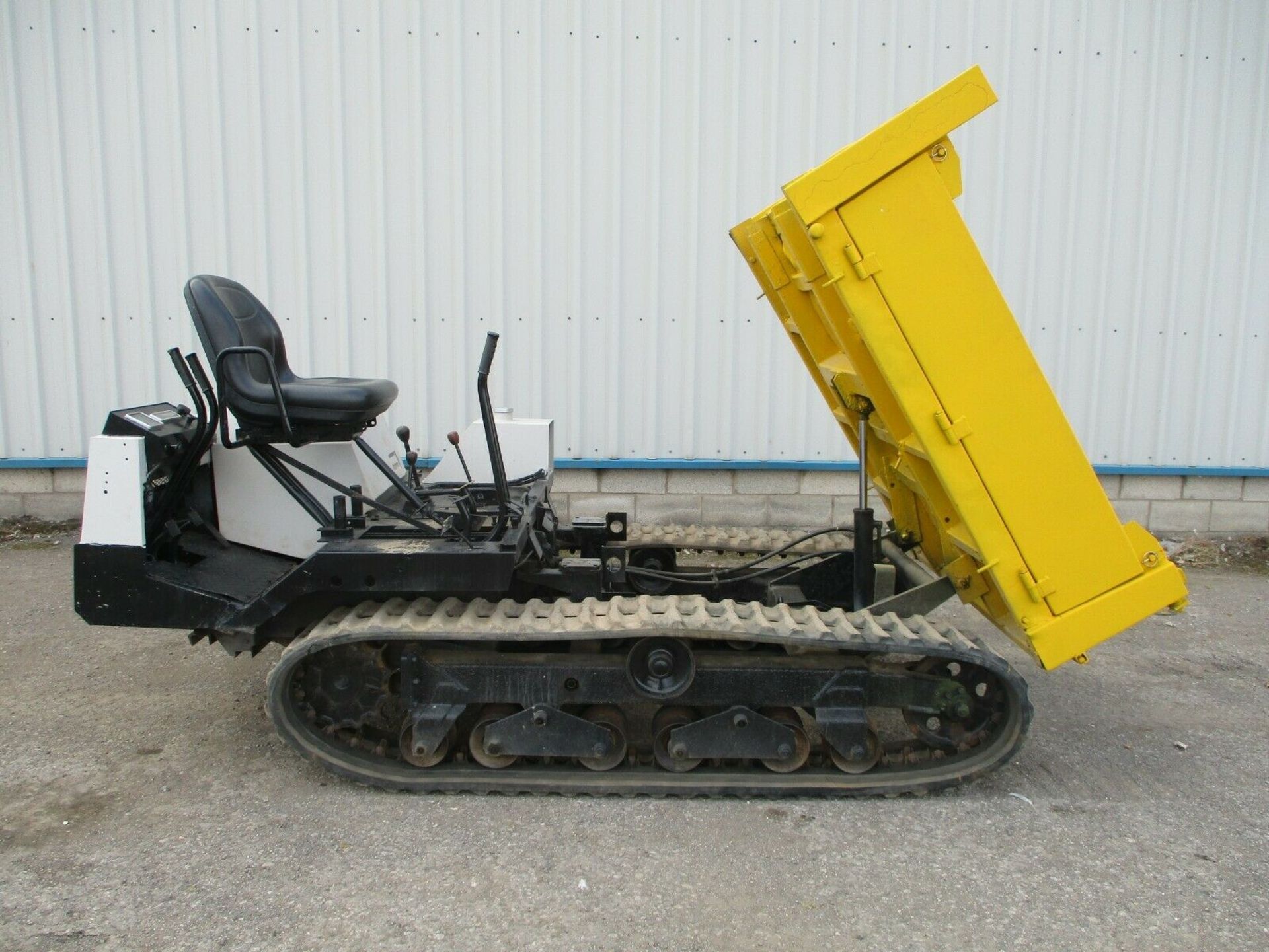 Yanmar 3 ton Tracked Dumper - Image 5 of 11