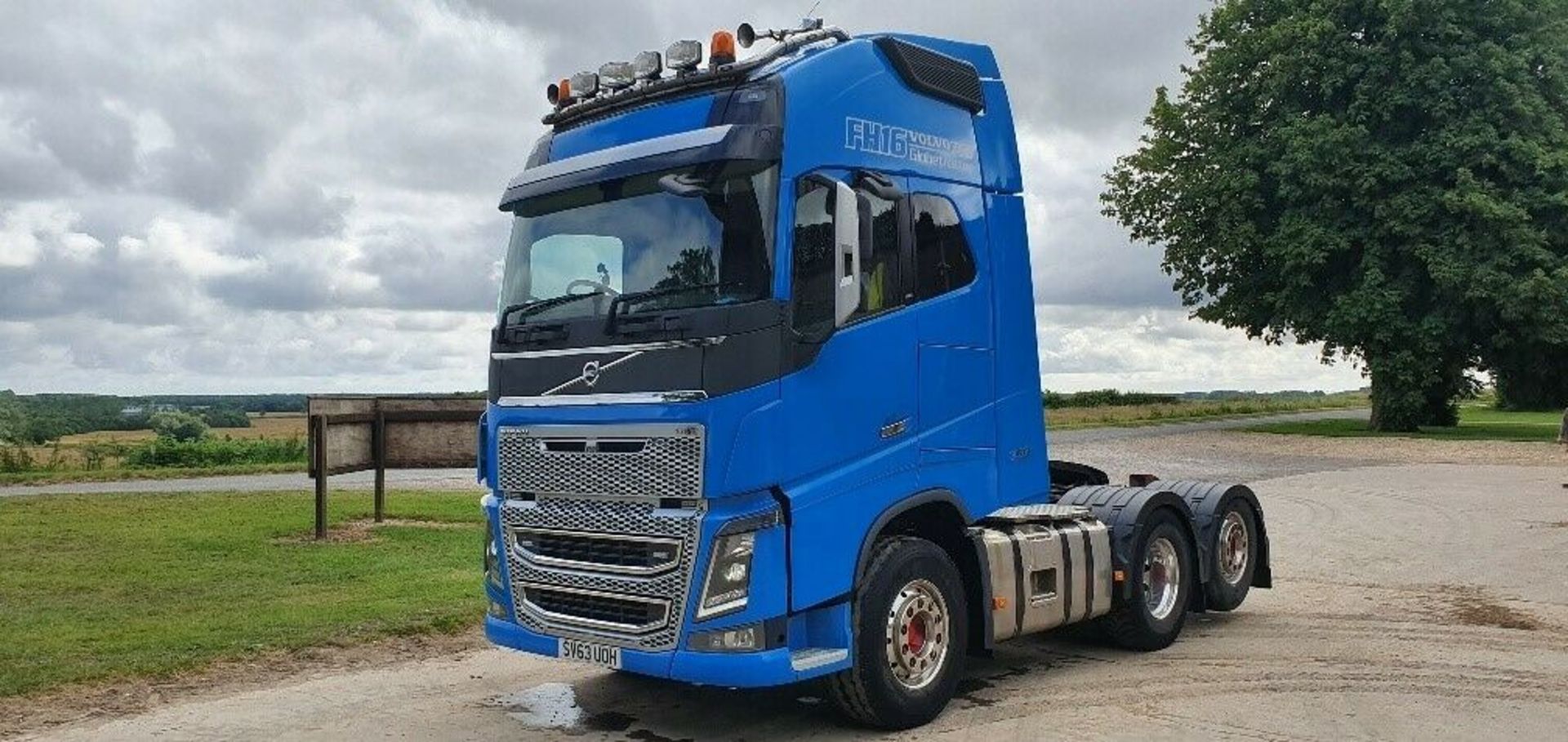 LOT WITHDRAWN | Volvo FH16 750 TA Sleeper Globetrotter (2013) - Image 2 of 7