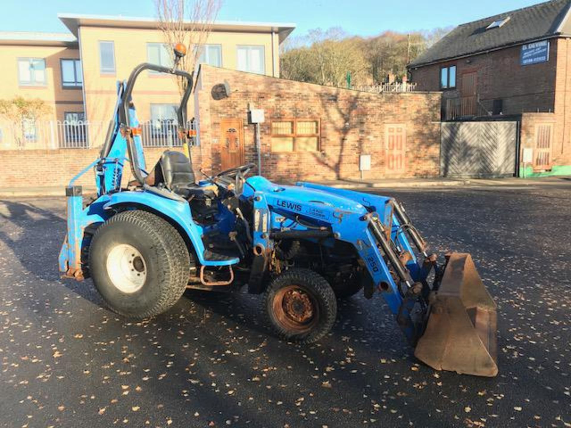 New Holland Back Hoe - Image 6 of 12