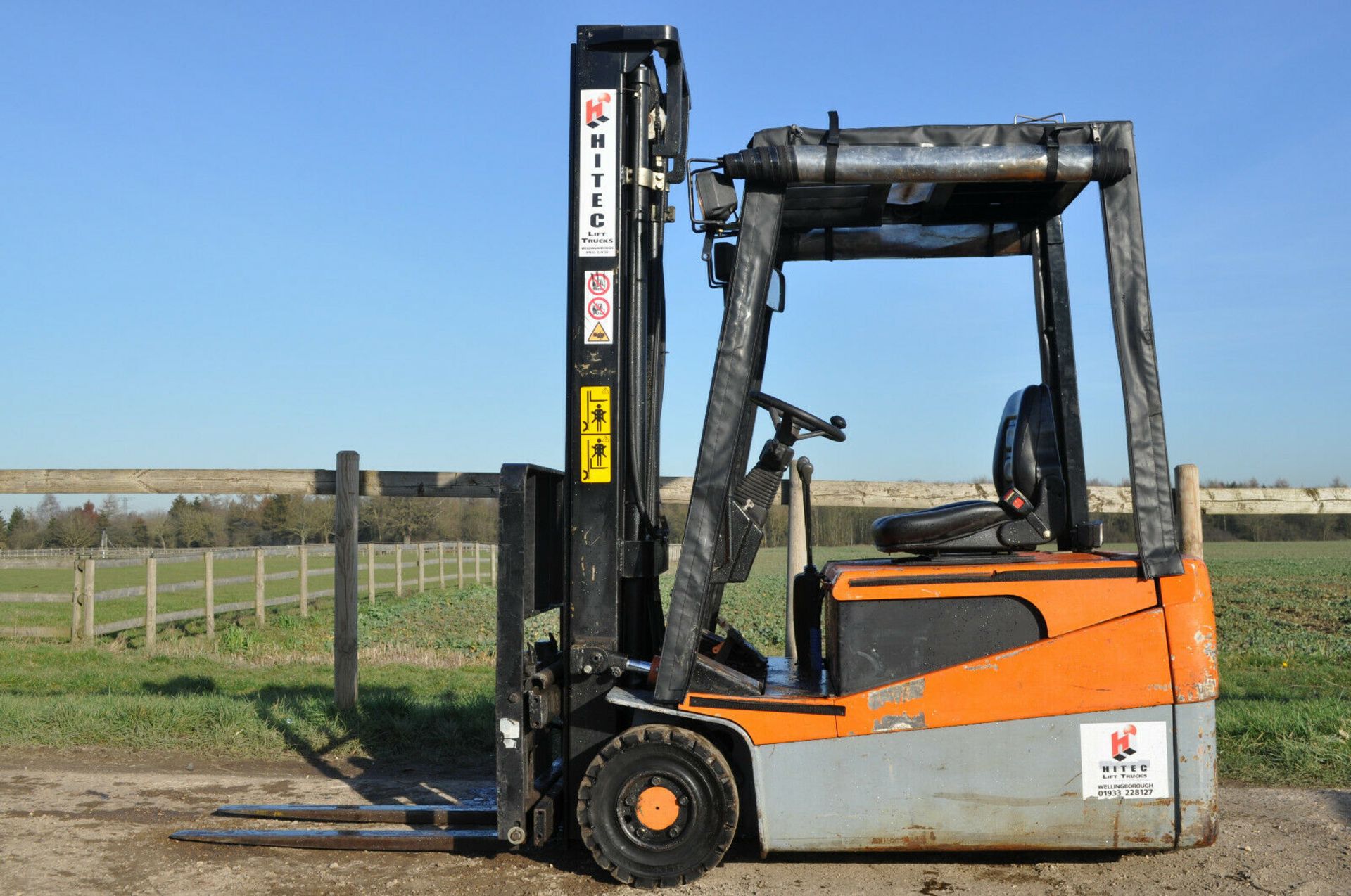 Hyundai HBF15T Electric Forklift - Image 9 of 11