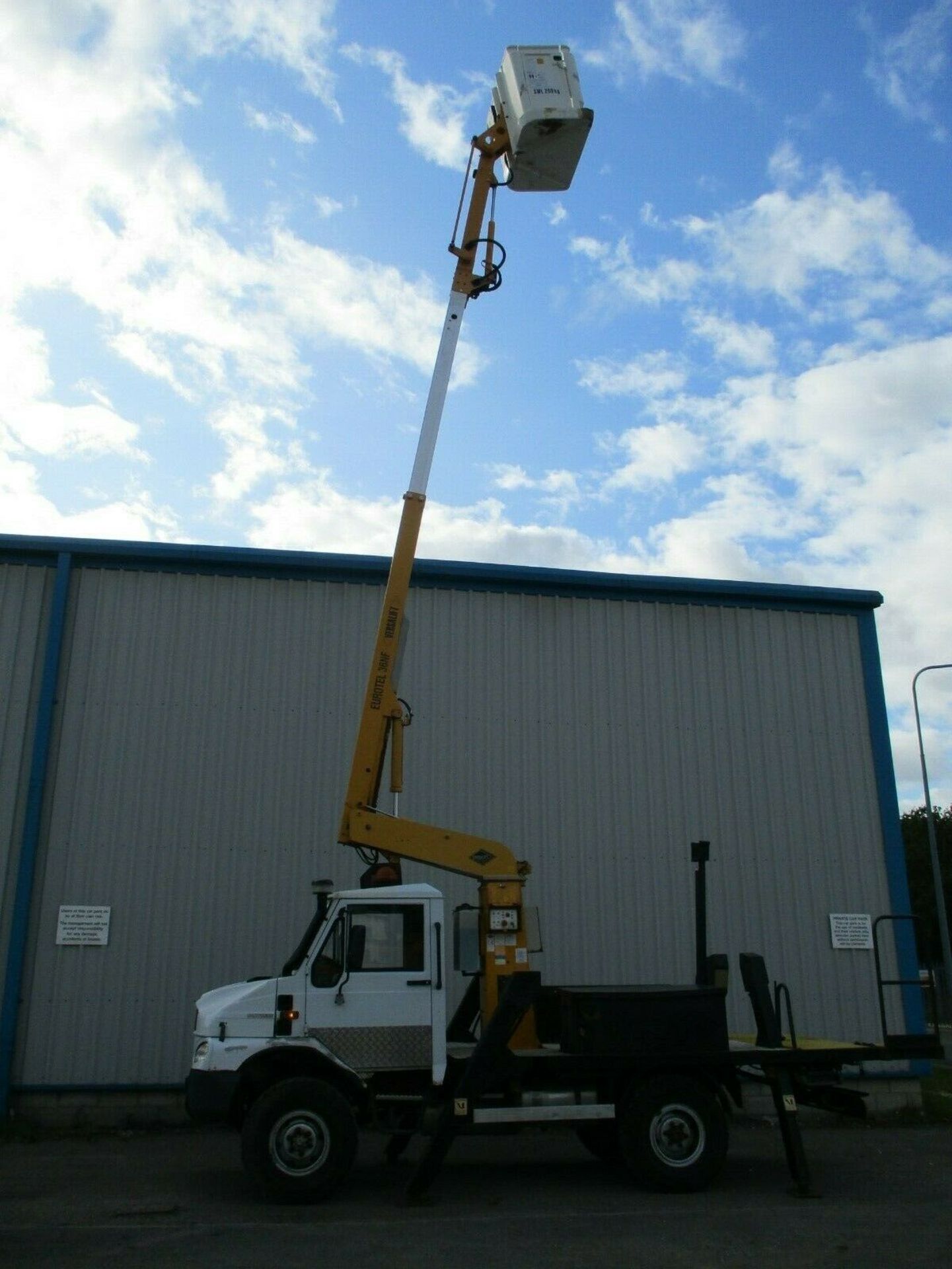 Bremach 60 Xtreme With Versalift ET36NF Cherry Picker - Image 11 of 12