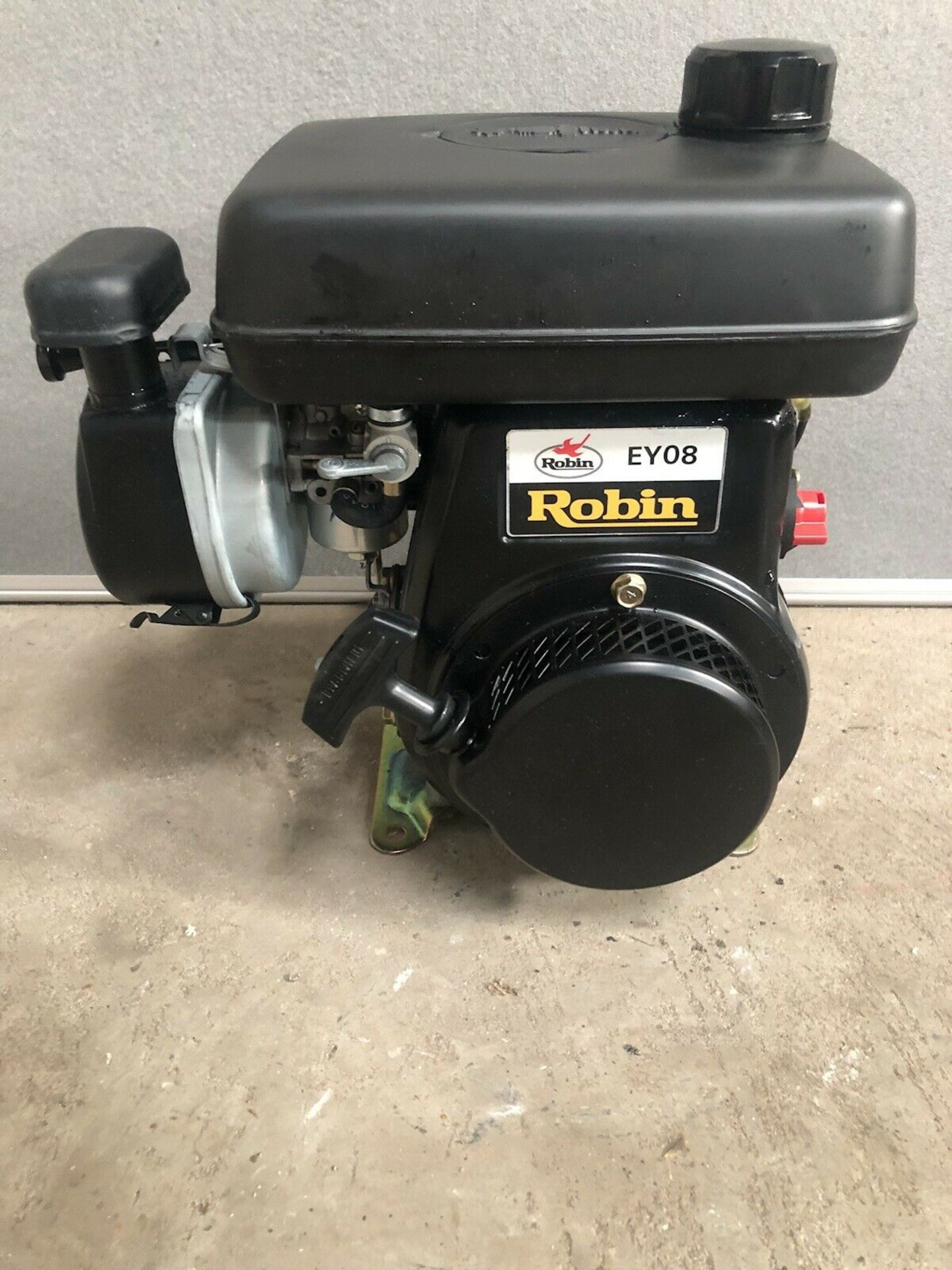 2HP Robin/Subaru Engine EY08