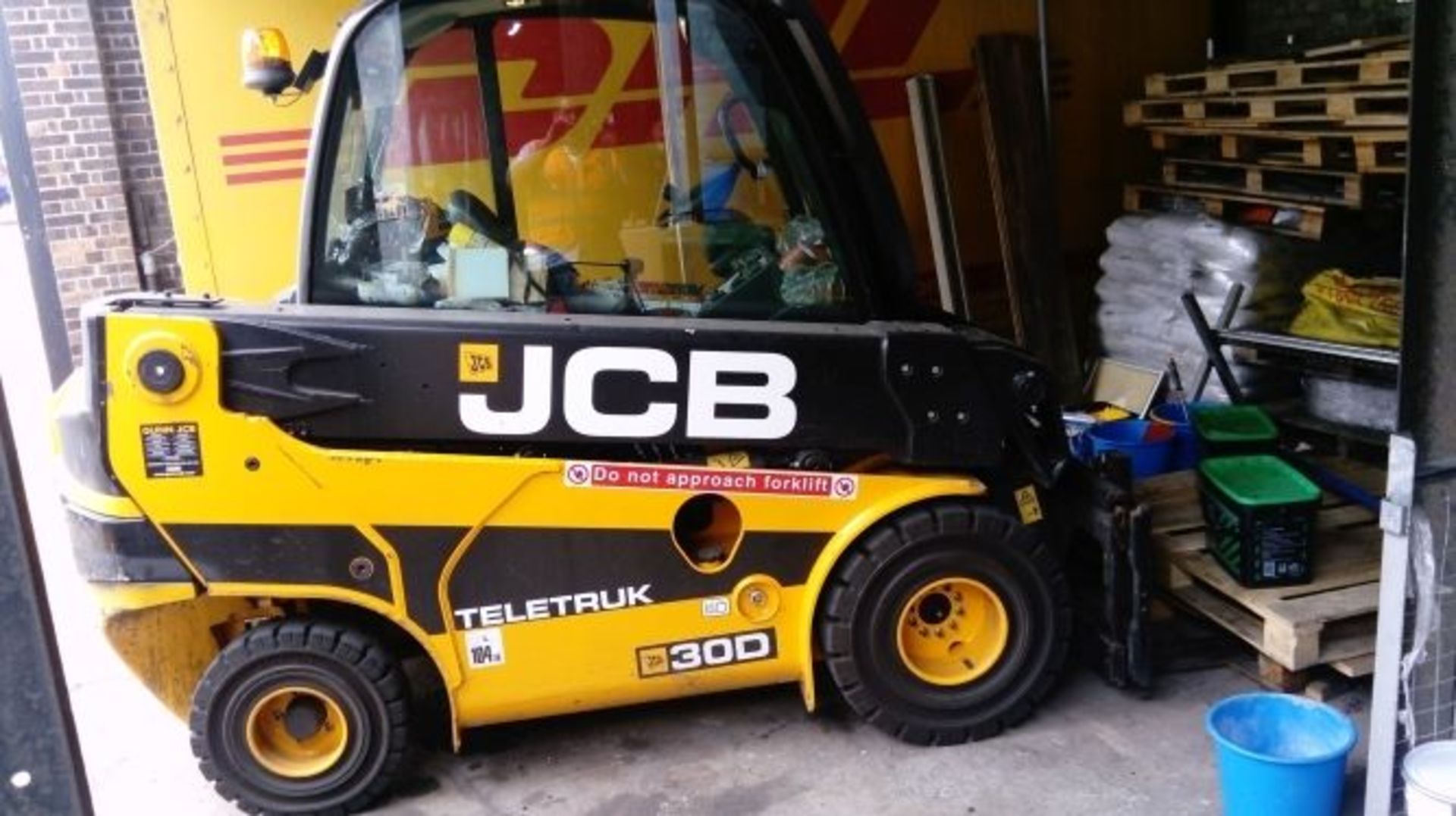 ENTRY DIRECT FROM GLOBAL LOGISTICS COMPANY JCB 30TLT30D Diesel Forktruck