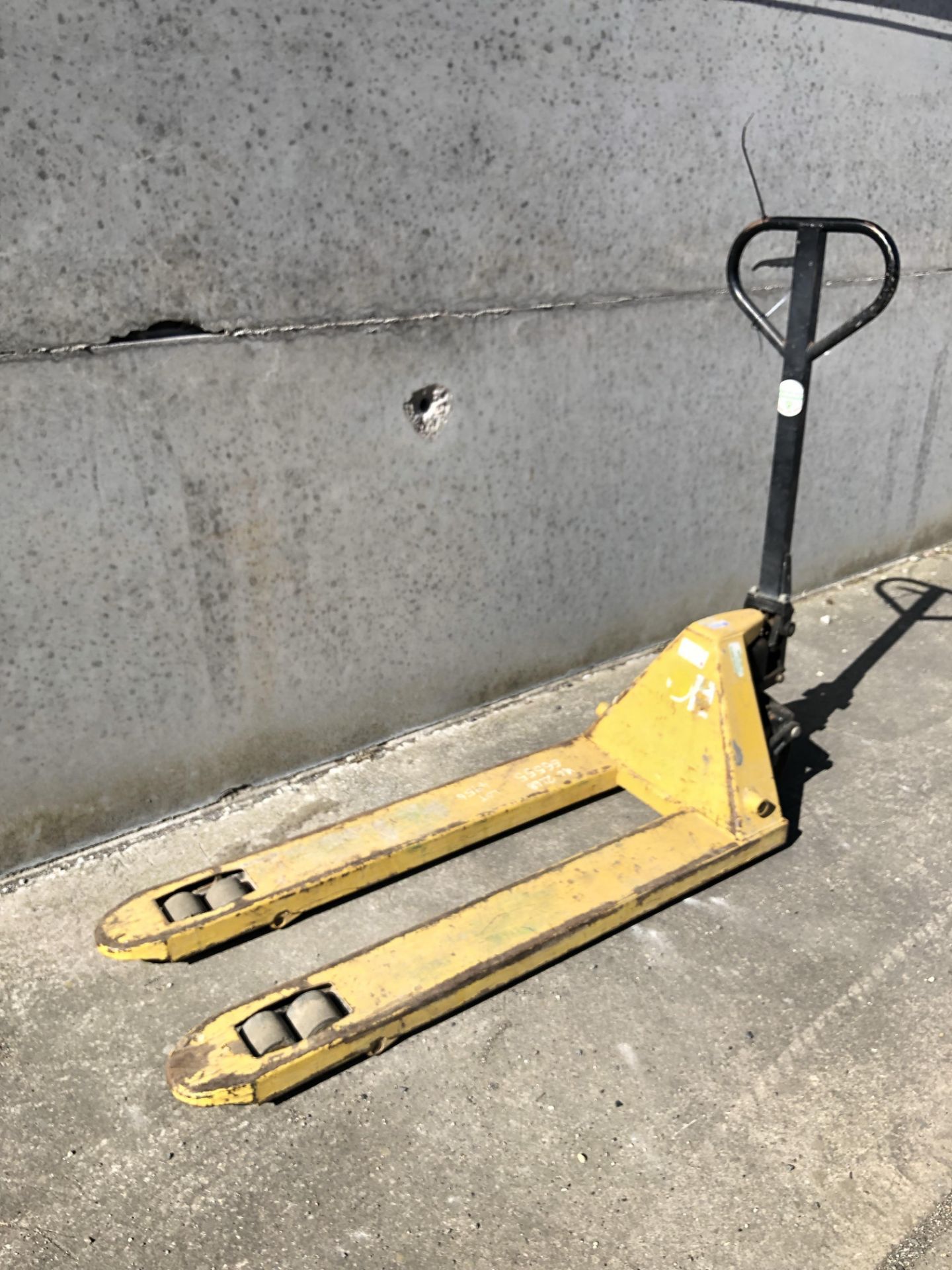 2.5 Ton Pallet Truck