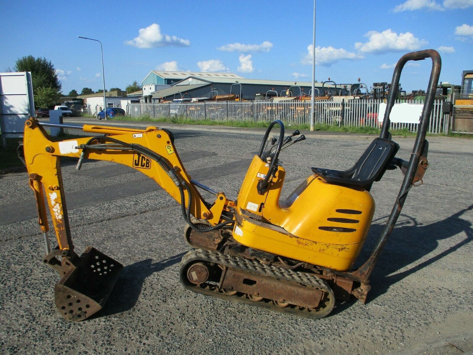 JCB 8008 Micro Mini Digger Excavator - Image 6 of 6