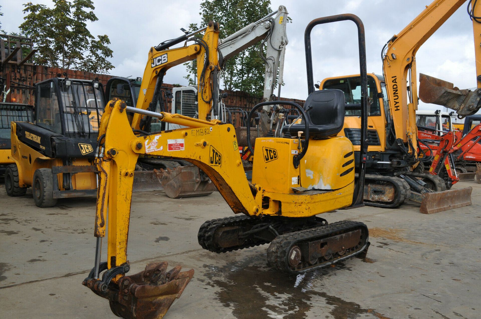 JCB 8008 Micro Excavator - Image 9 of 11