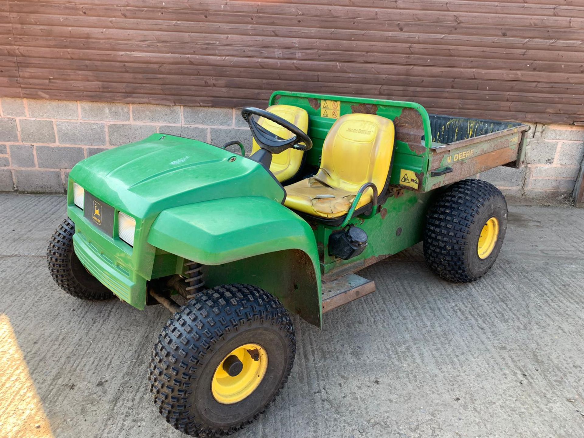 John Deere Gator - Image 8 of 10