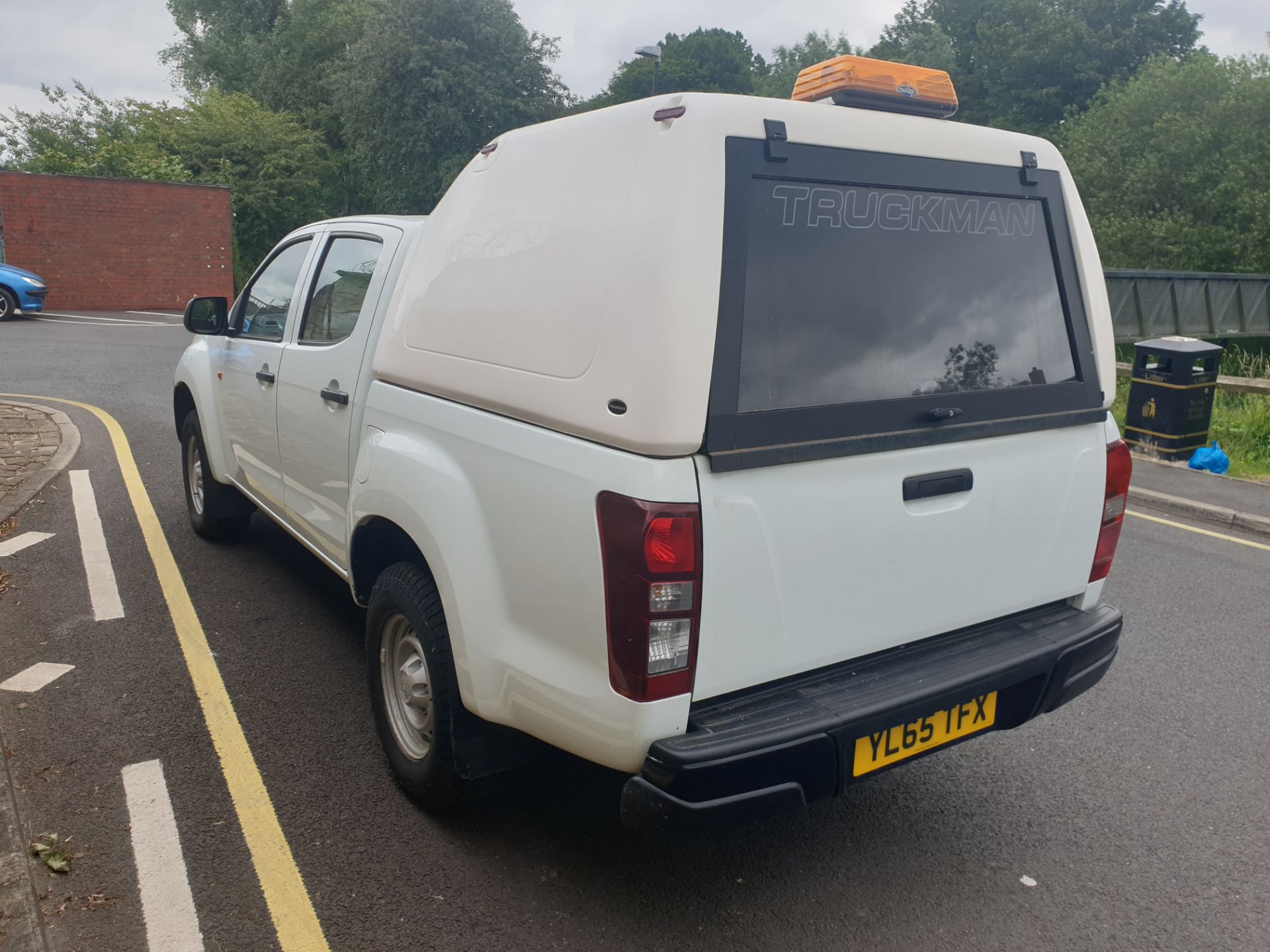 2016 / 65 Isuzu D-Max 4x4 DC Pickup - Image 5 of 16