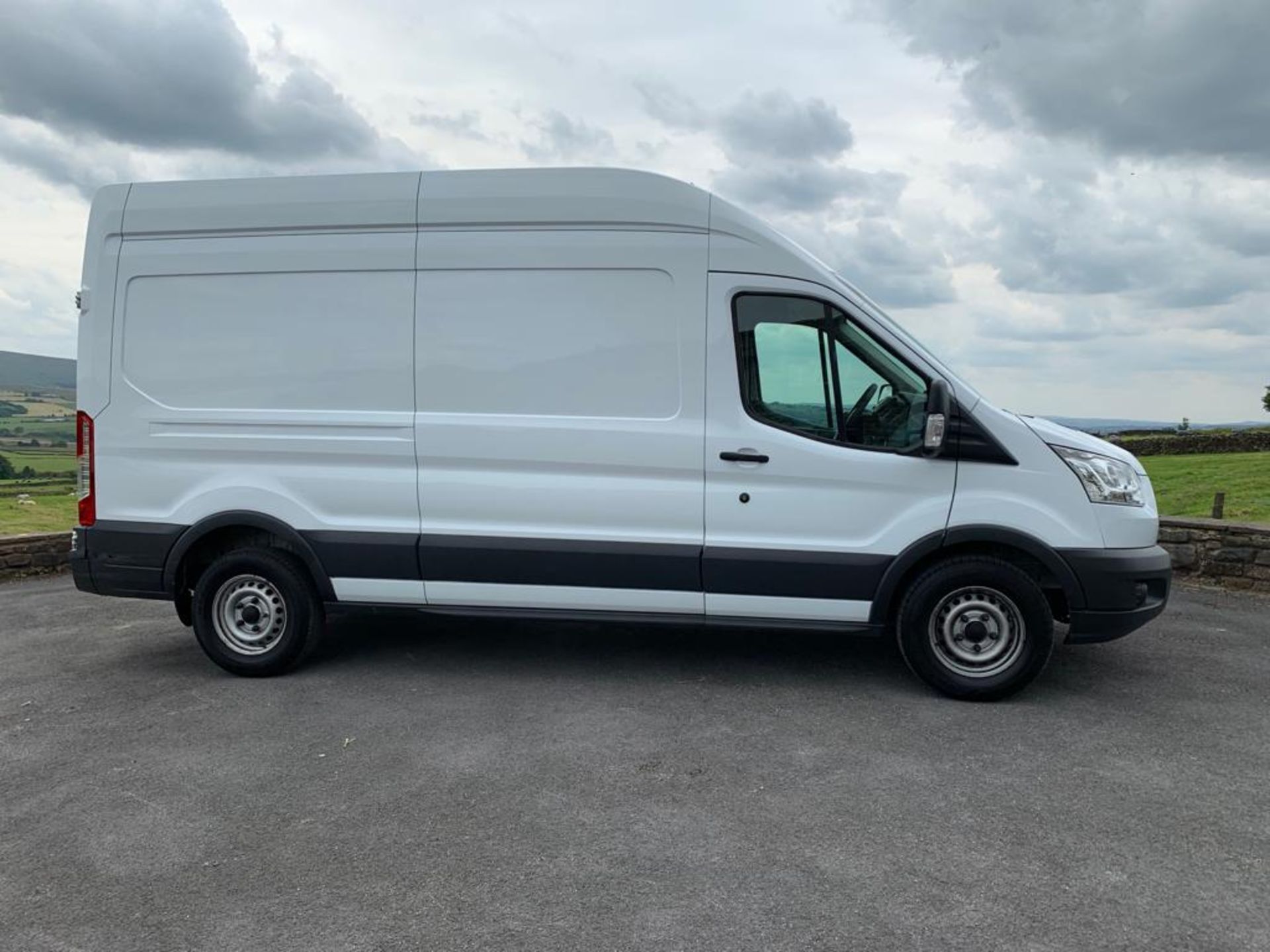 2015 / 65 Ford Transit 350 LWB High Roof - Image 2 of 12