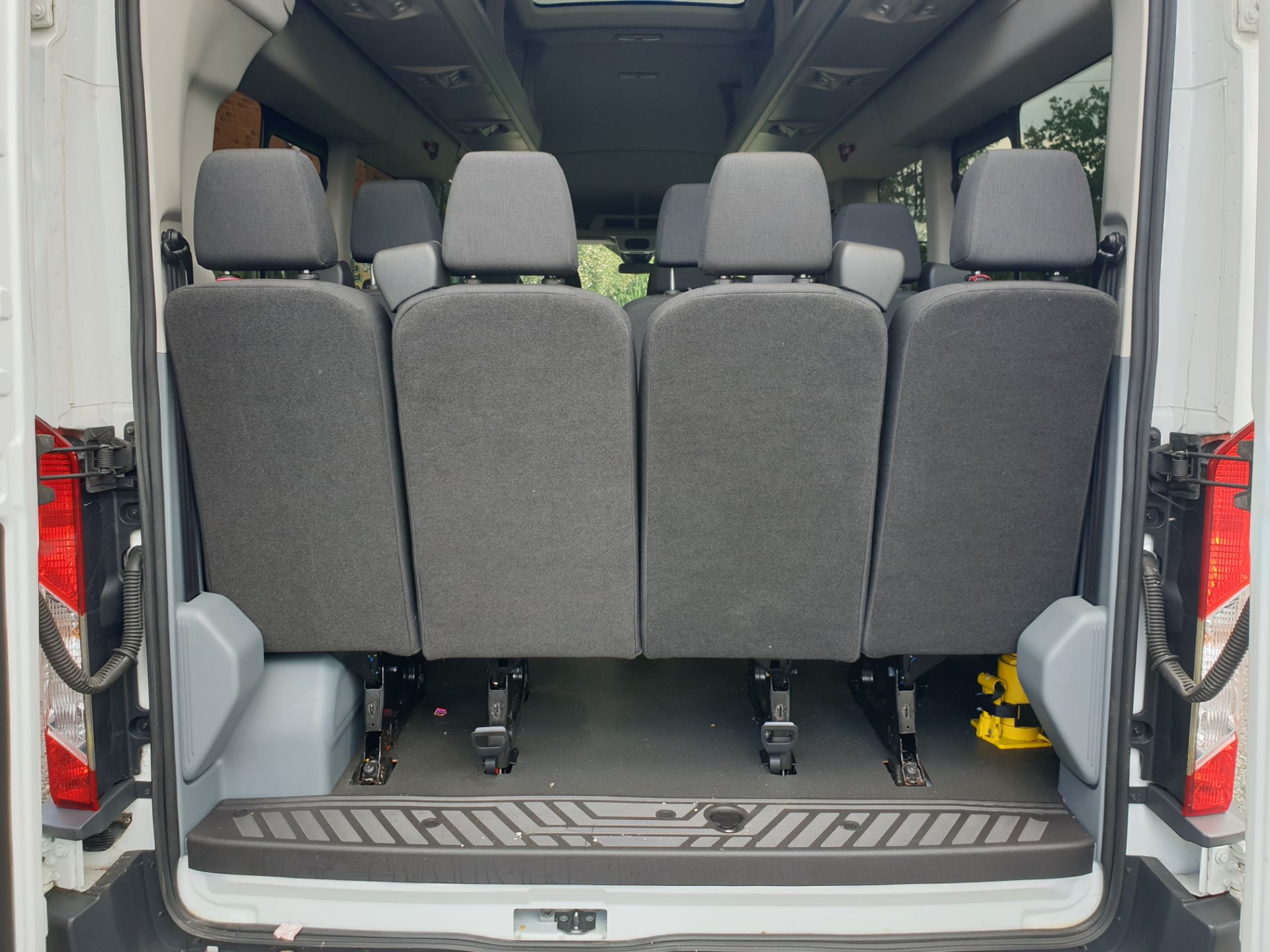 2017 / 67 Ford Transit 16 Seat Mini Bus - Image 8 of 28