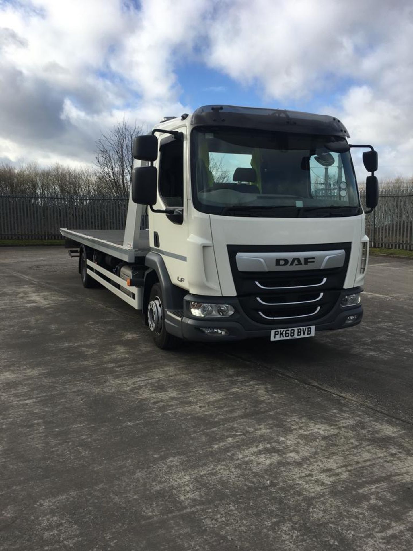 2018 / 68 DAF 45/180 Euro 6 Tilt / Slide 3 Tonne Spec Recovery Wagon with Day Cab - Image 15 of 15