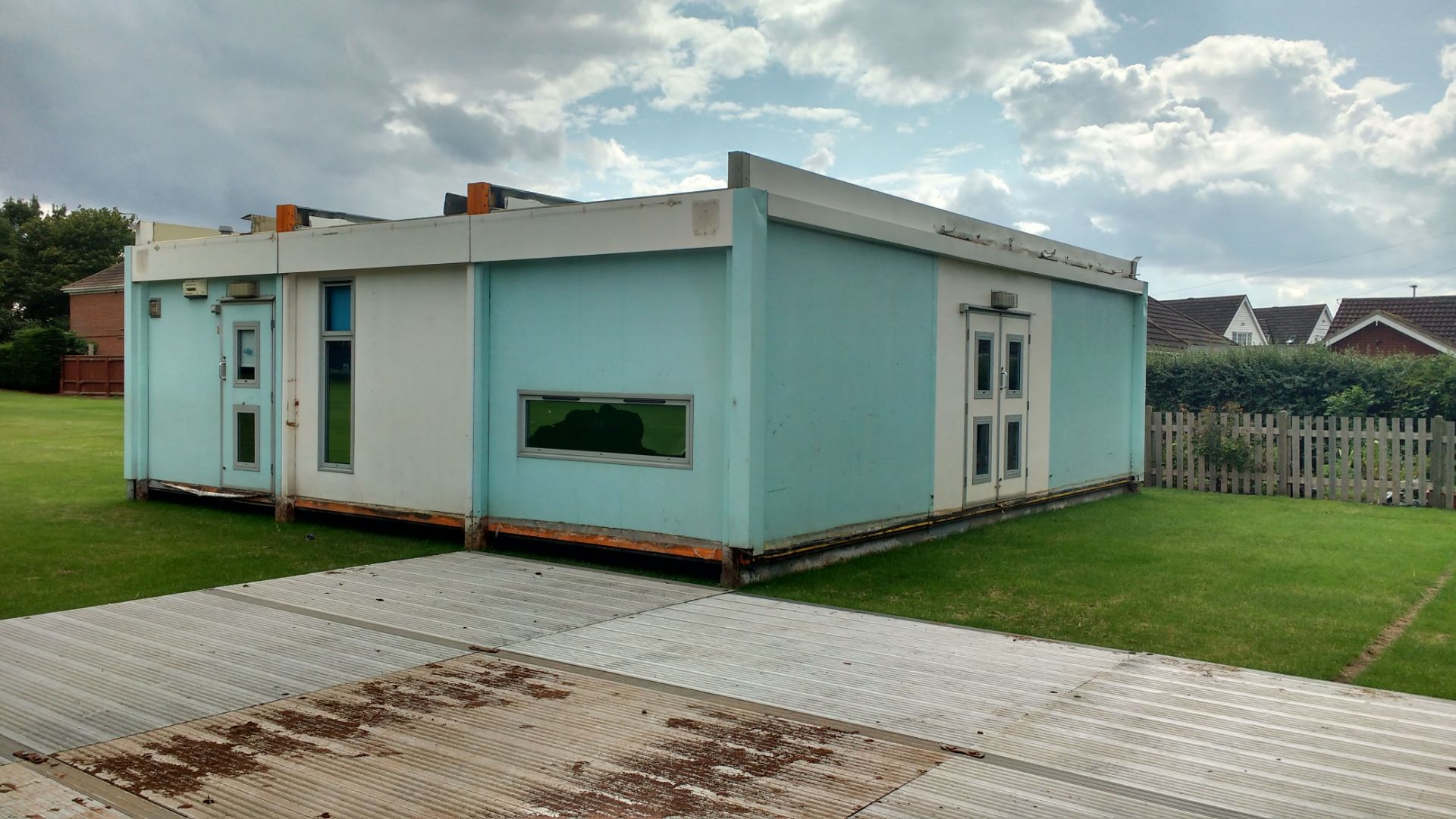 Modular Building 10m long x 9m wide *Low Reserves* - Image 10 of 11