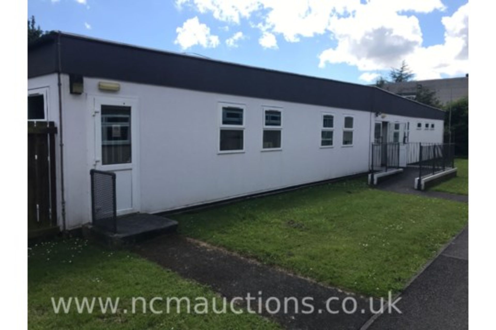 Building/Portacabin - Image 6 of 38