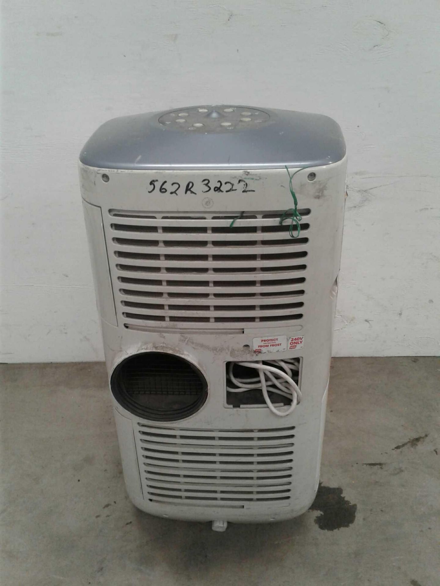 Master air conditioning unit 240 V - Image 2 of 2