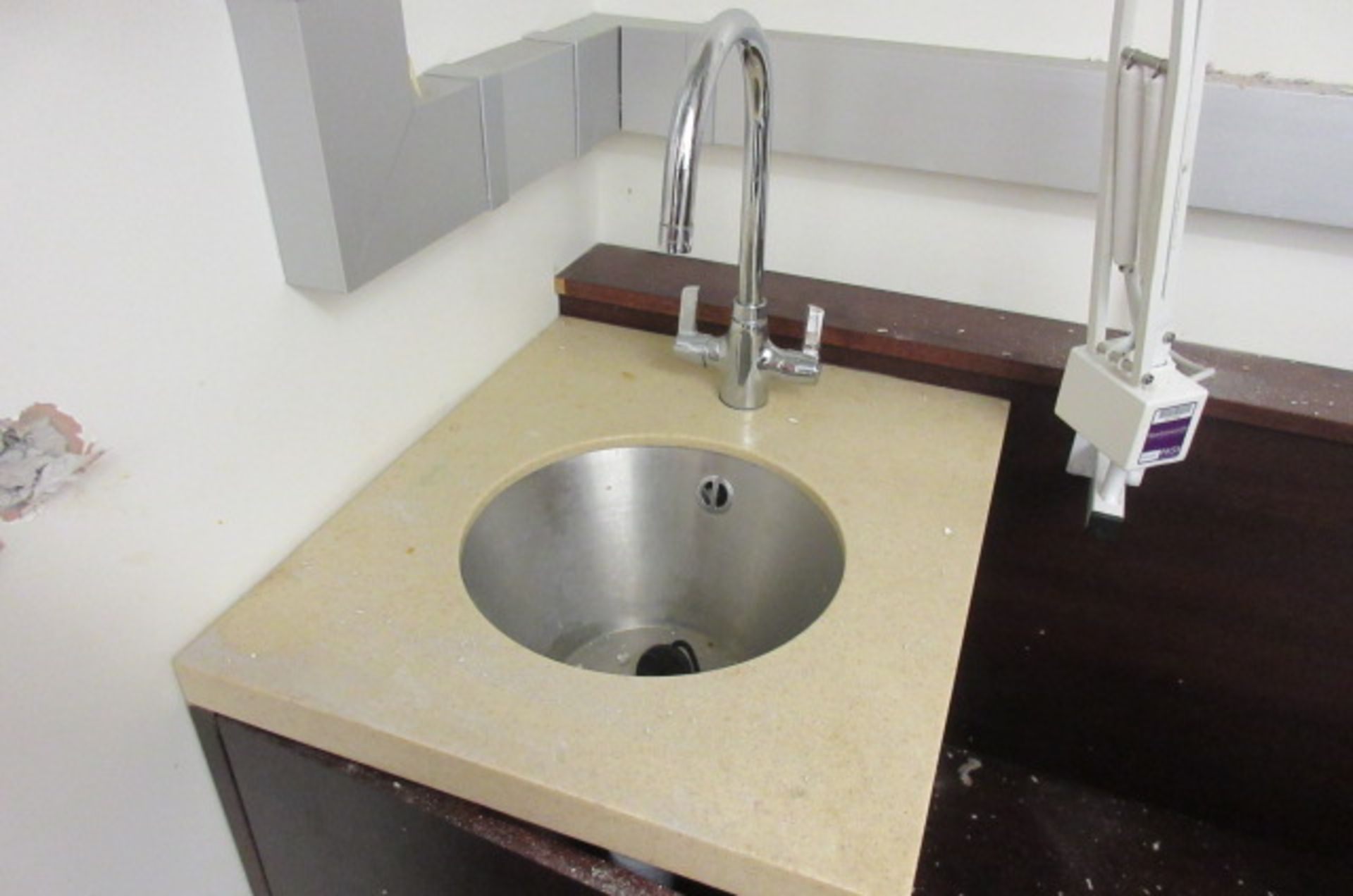 Stainless steel 290mm dia sink with mixer tap & marble top