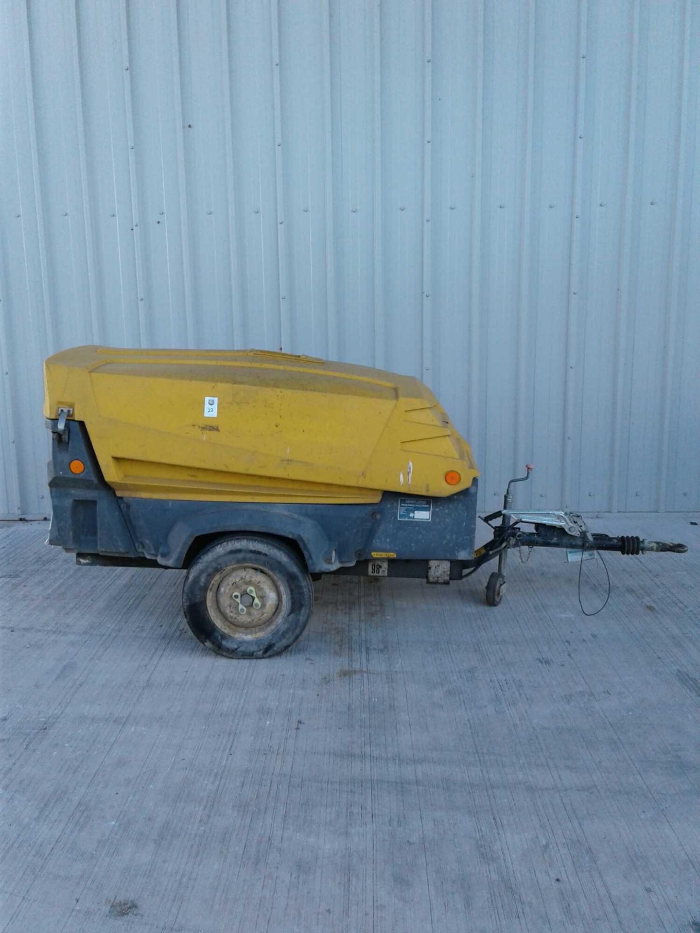 Atlas copco diesel compressor twin tool