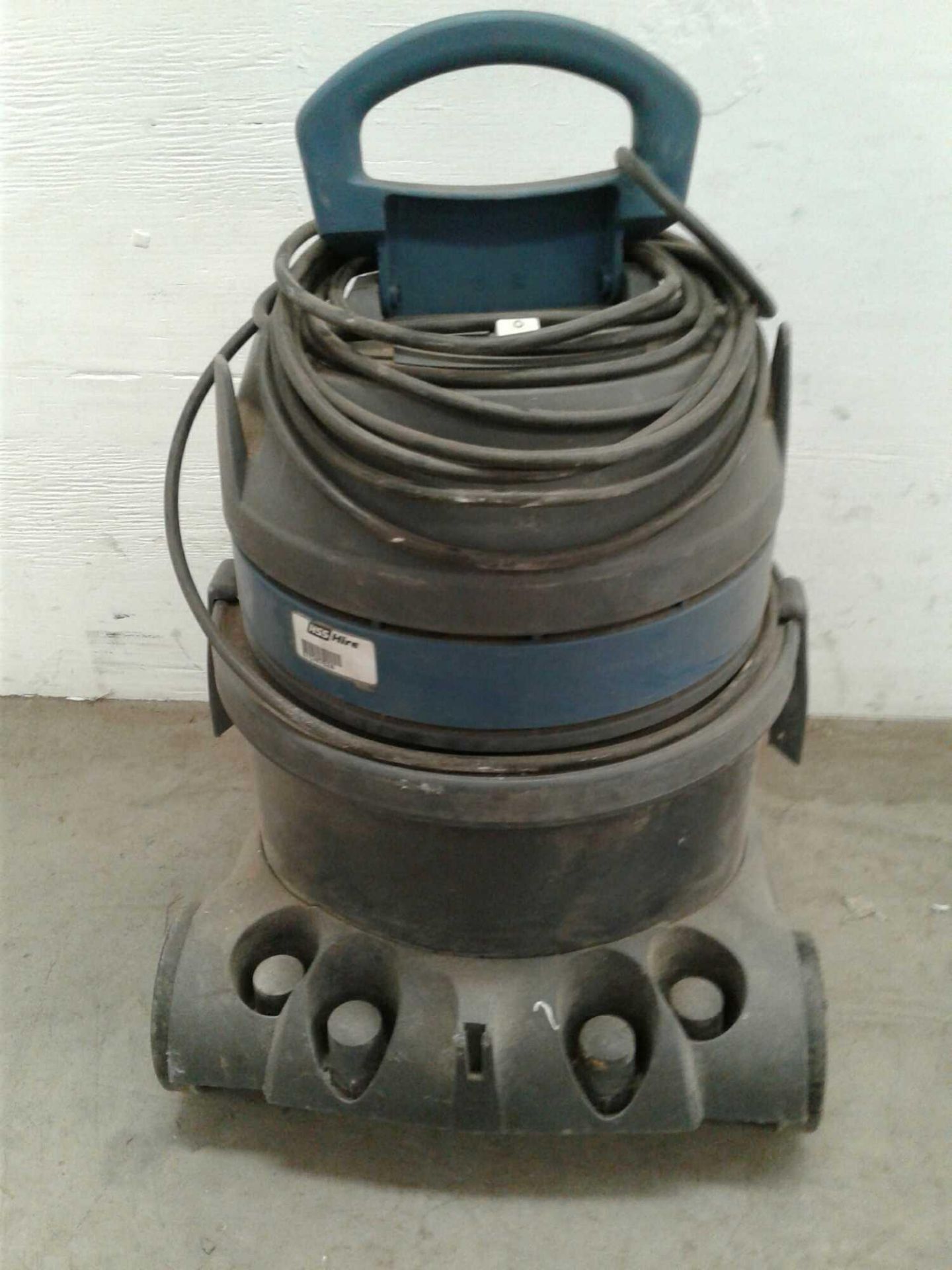 Vegas vacuum cleaner 110 V - Image 2 of 2