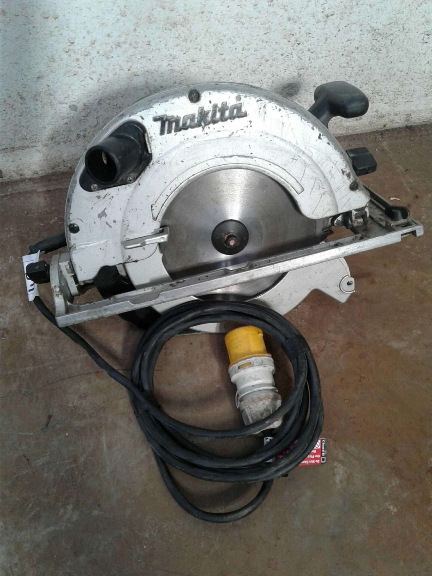 Makita circular saw 110 V