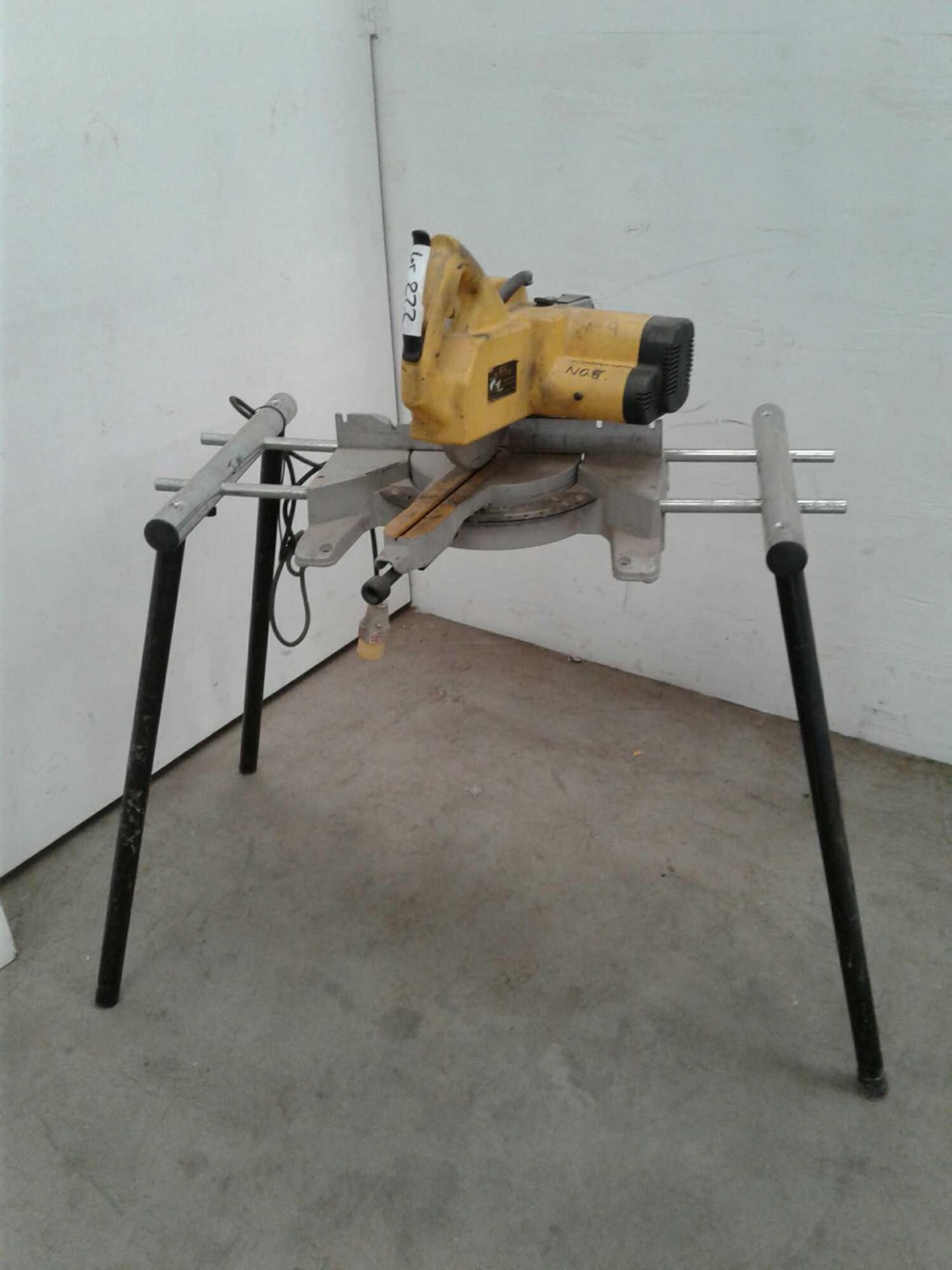 DeWalt mitre saw 110 V