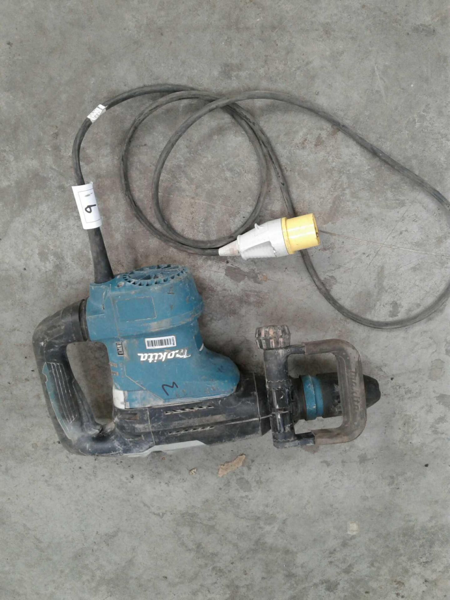 Makita breaker 110 V