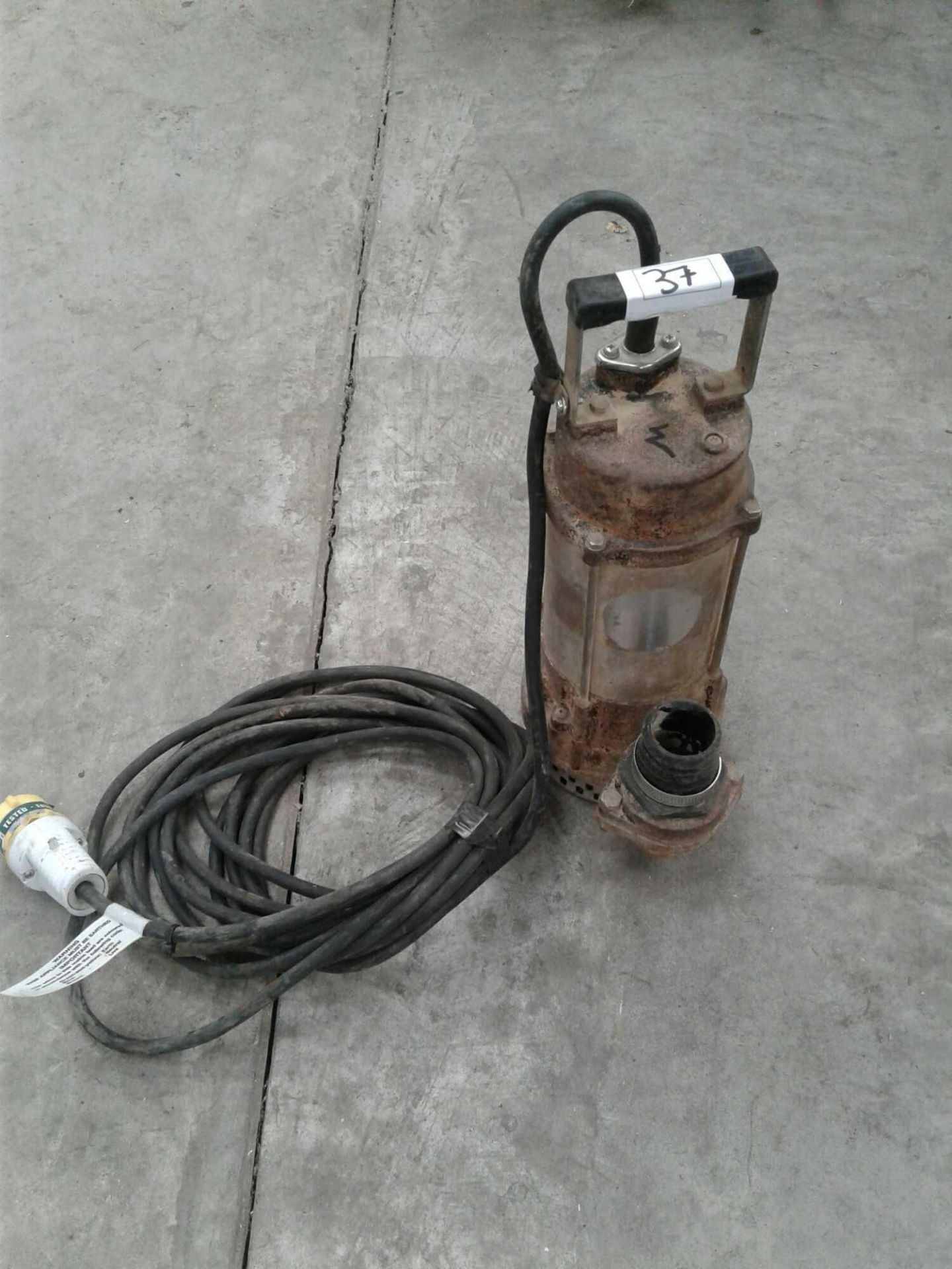 submersible pump 110 V