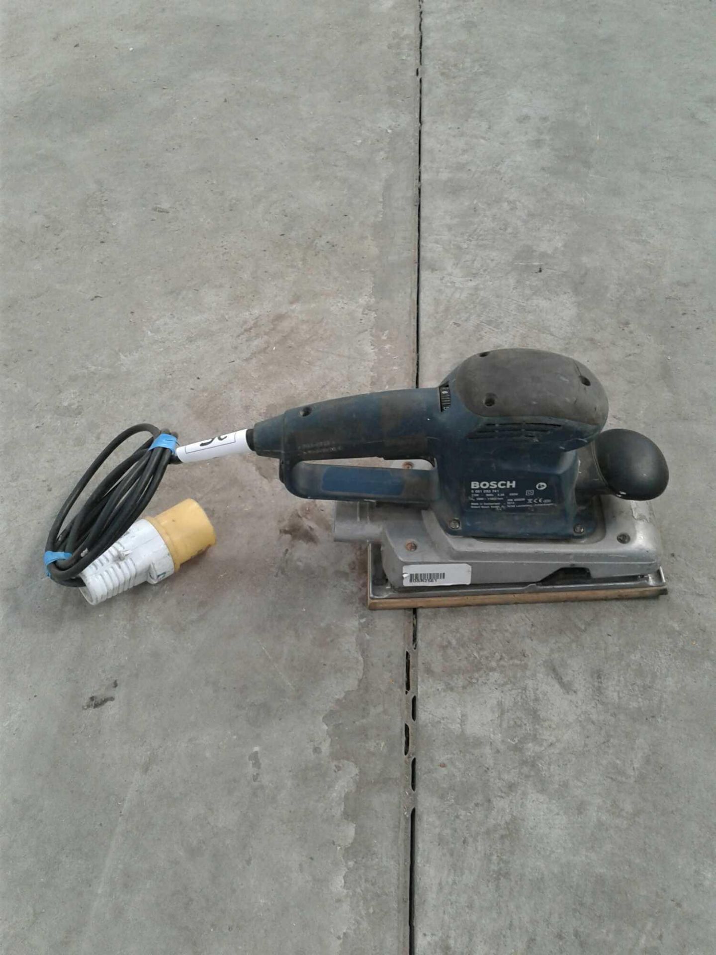 Bosch sander 110 V - Image 2 of 2