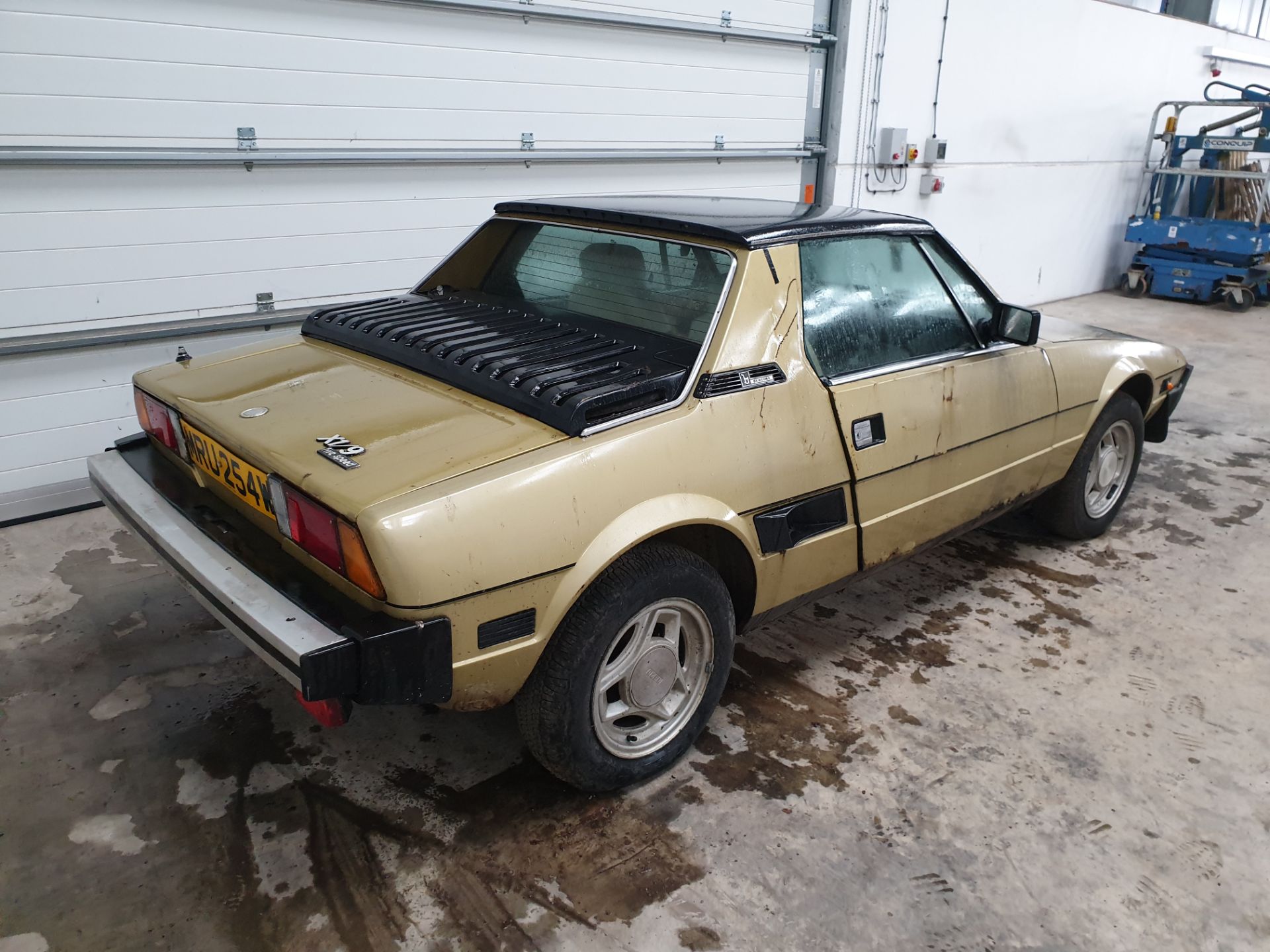 Fiat X-19 - Image 3 of 12