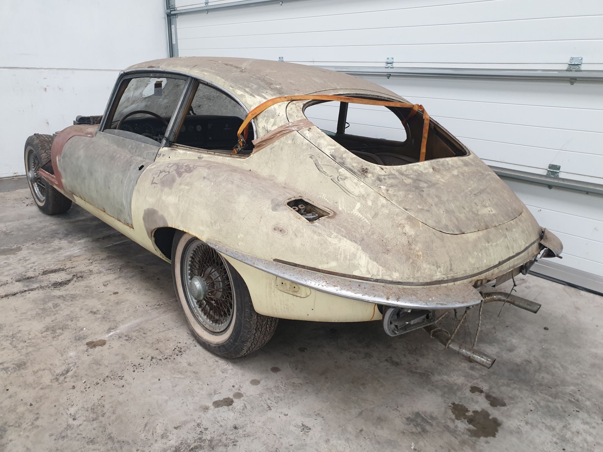 Jaguar E Type Coupe Auto LHD - Image 5 of 16