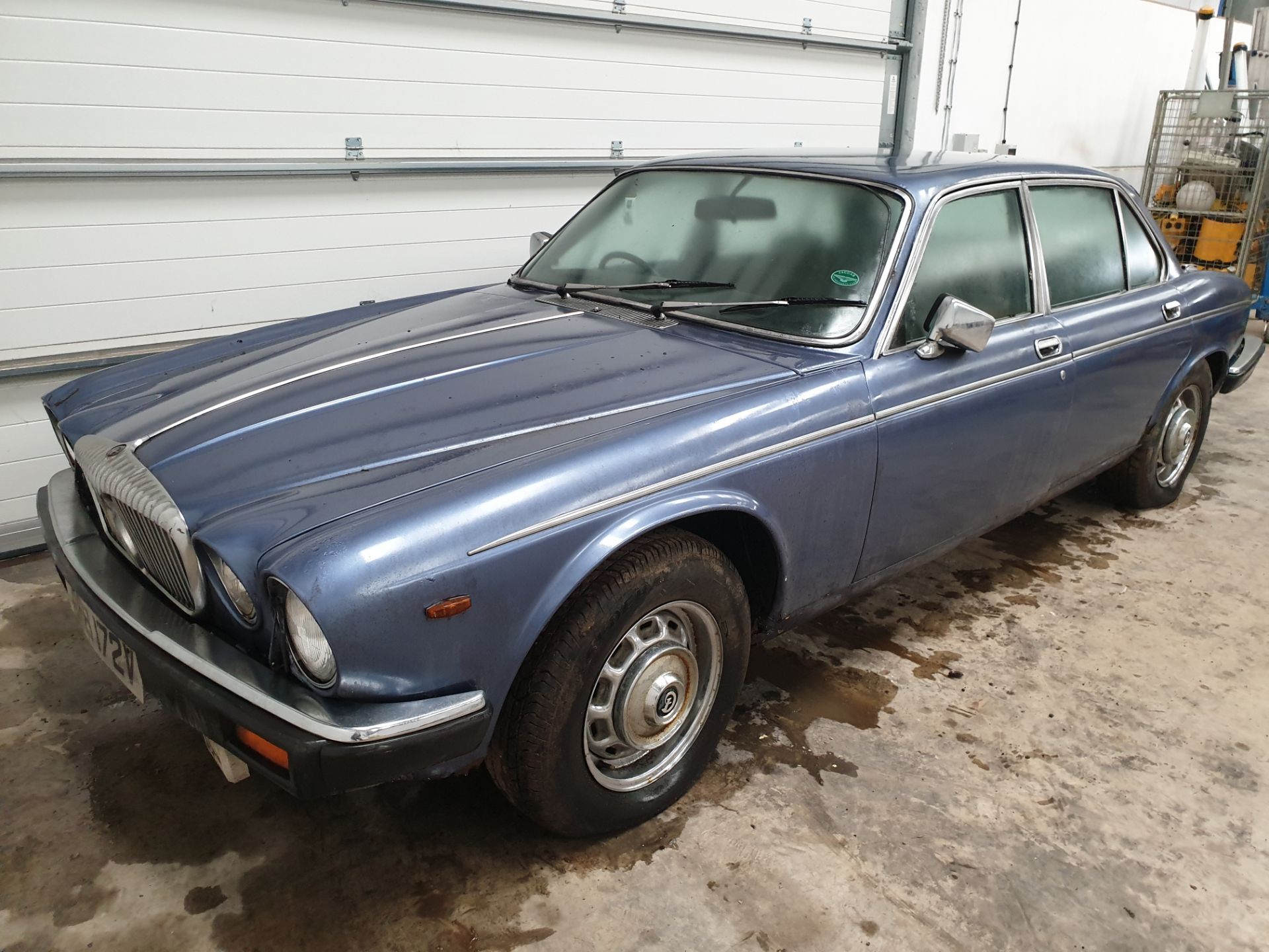 Daimler Double Six Vanden Plas - Image 7 of 13