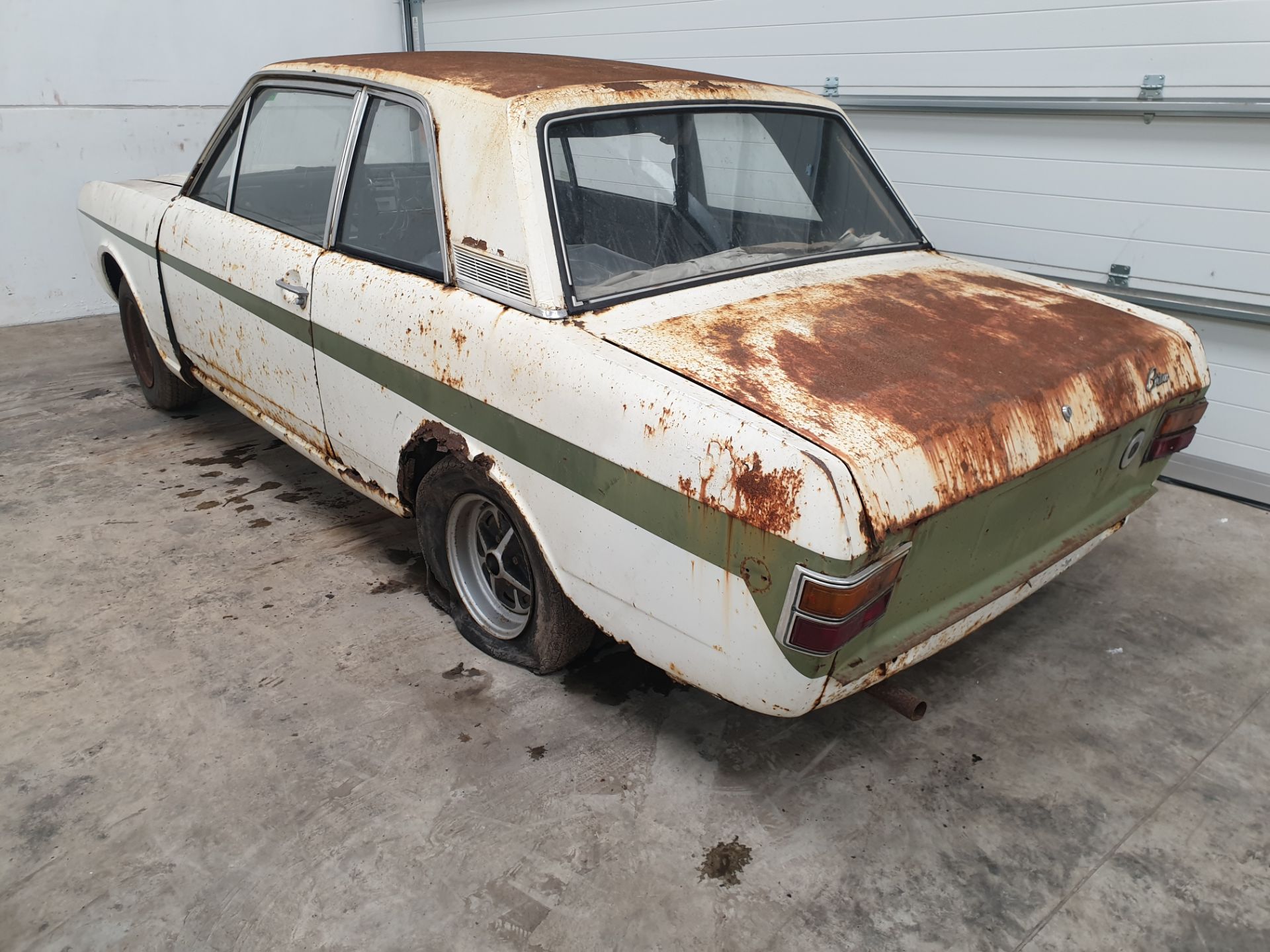 Ford Cortina 2 dr - Image 5 of 12