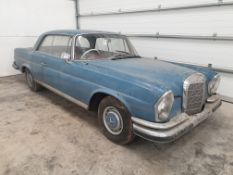 Mercedes 220 SE ROYALE