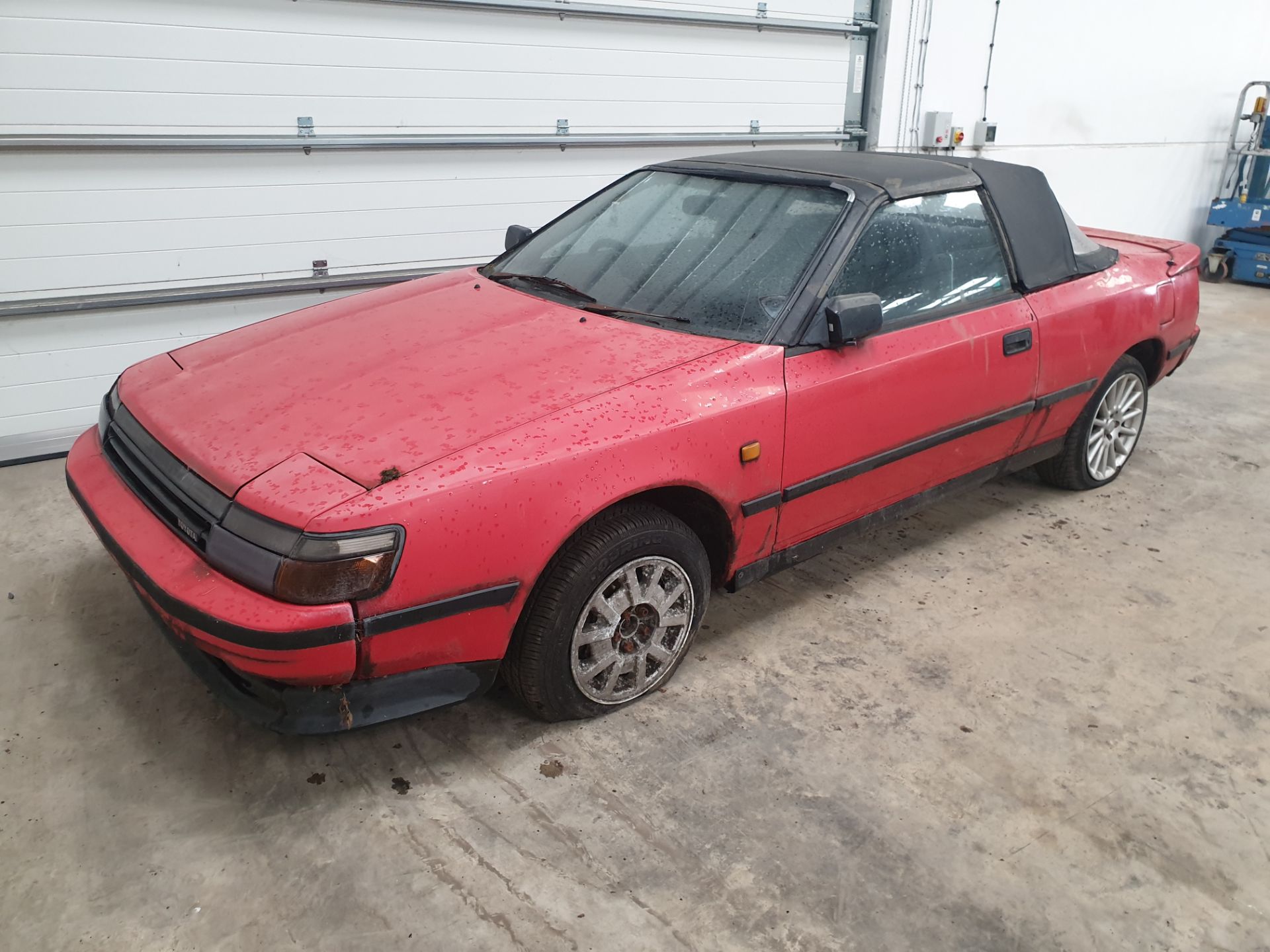 Toyota Celica Convertible - Image 9 of 14