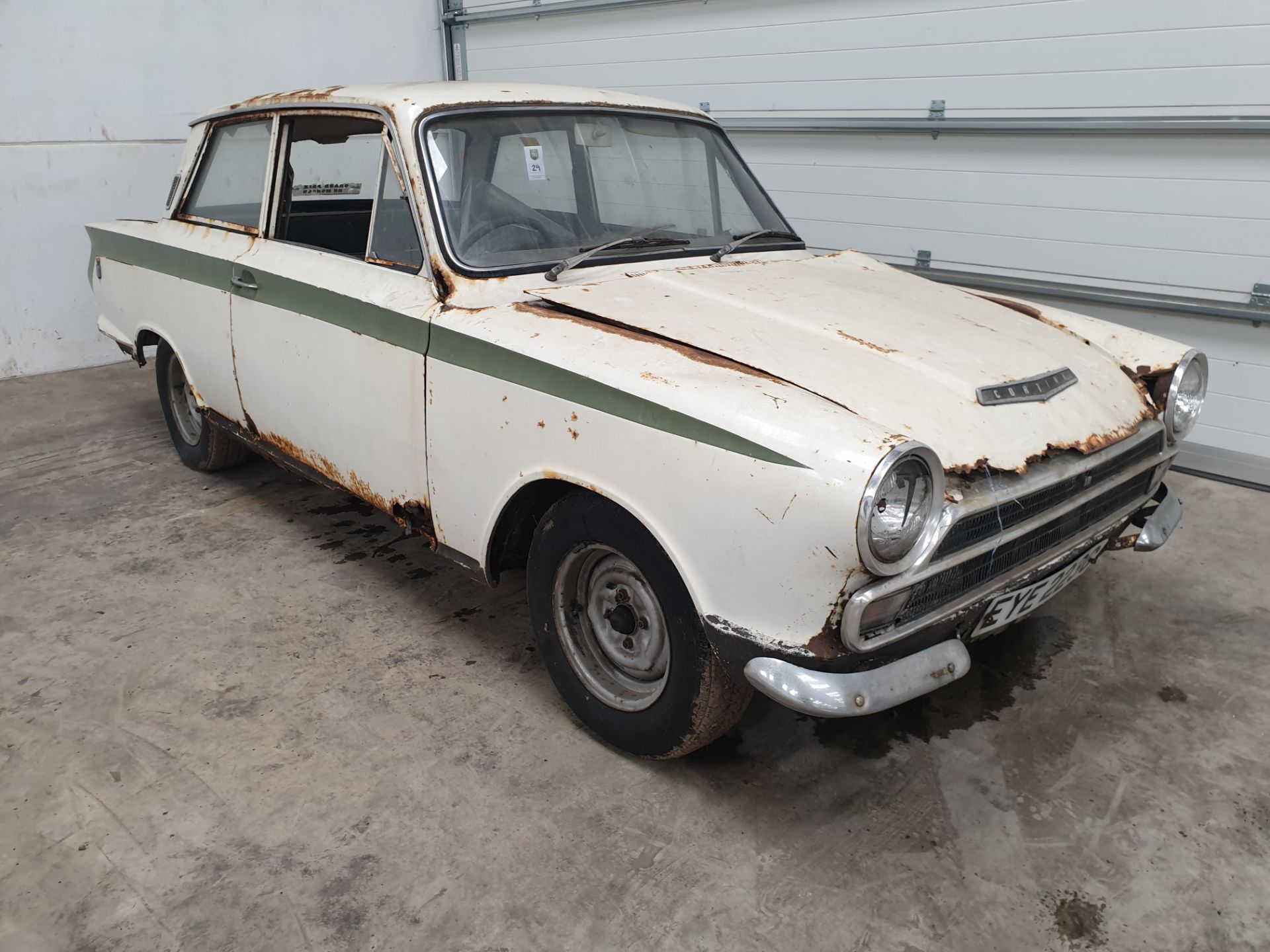 Ford Cortina 2 dr