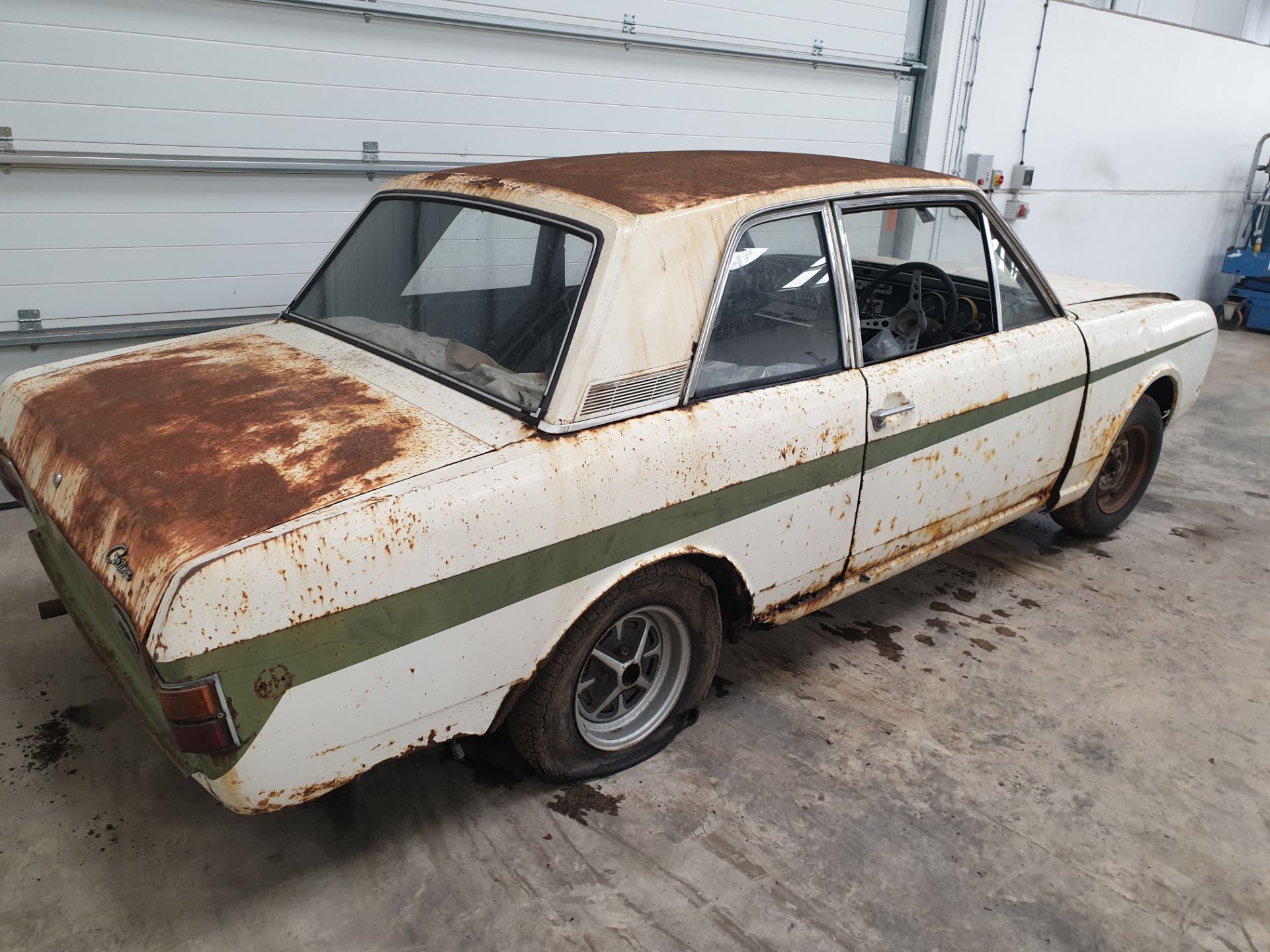 Ford Cortina 2 dr - Image 3 of 12