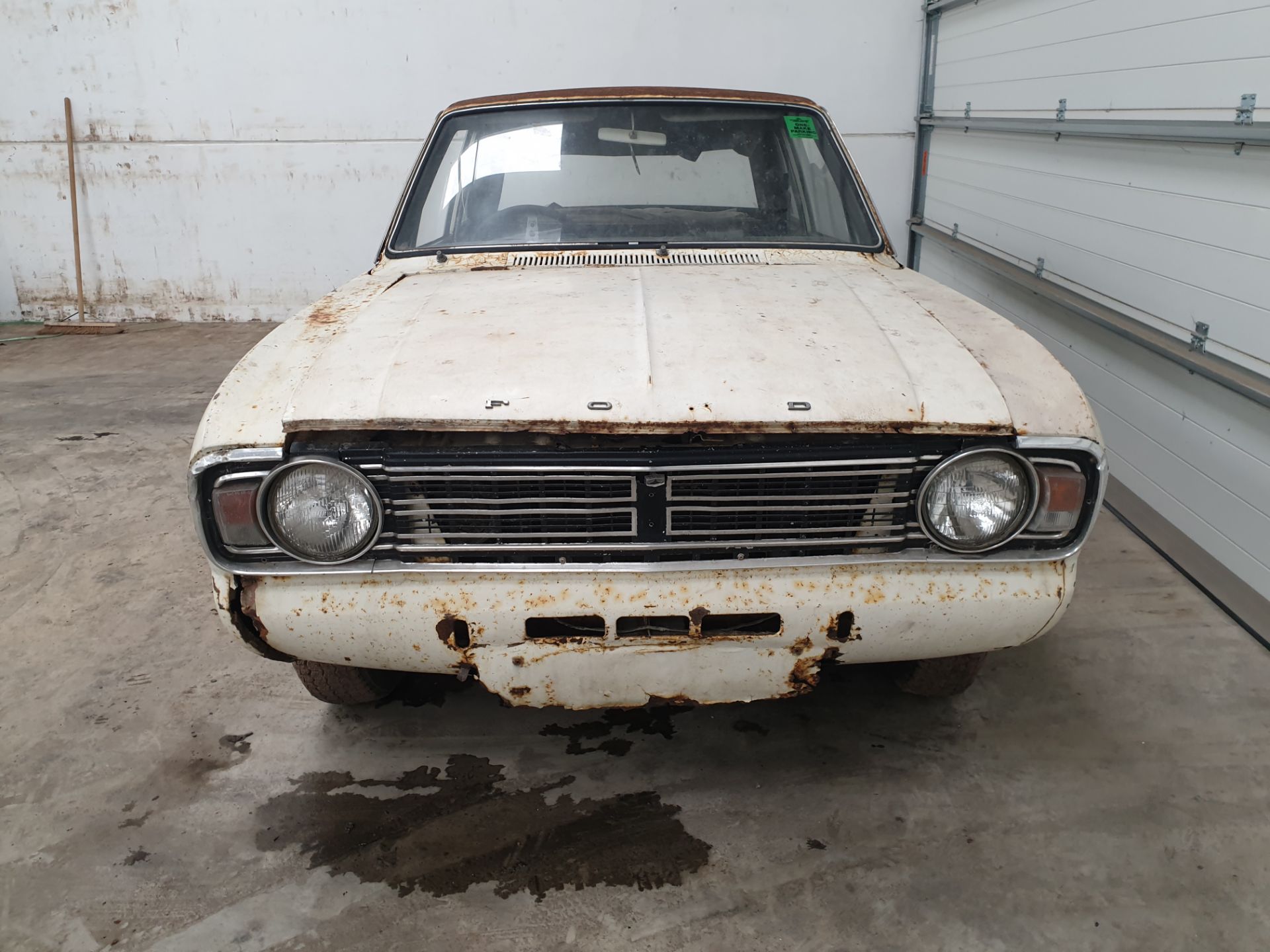 Ford Cortina 2 dr - Image 7 of 12