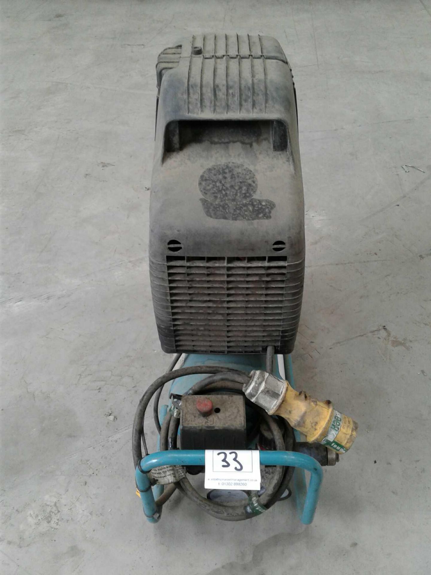 Makita small compressor 110 V