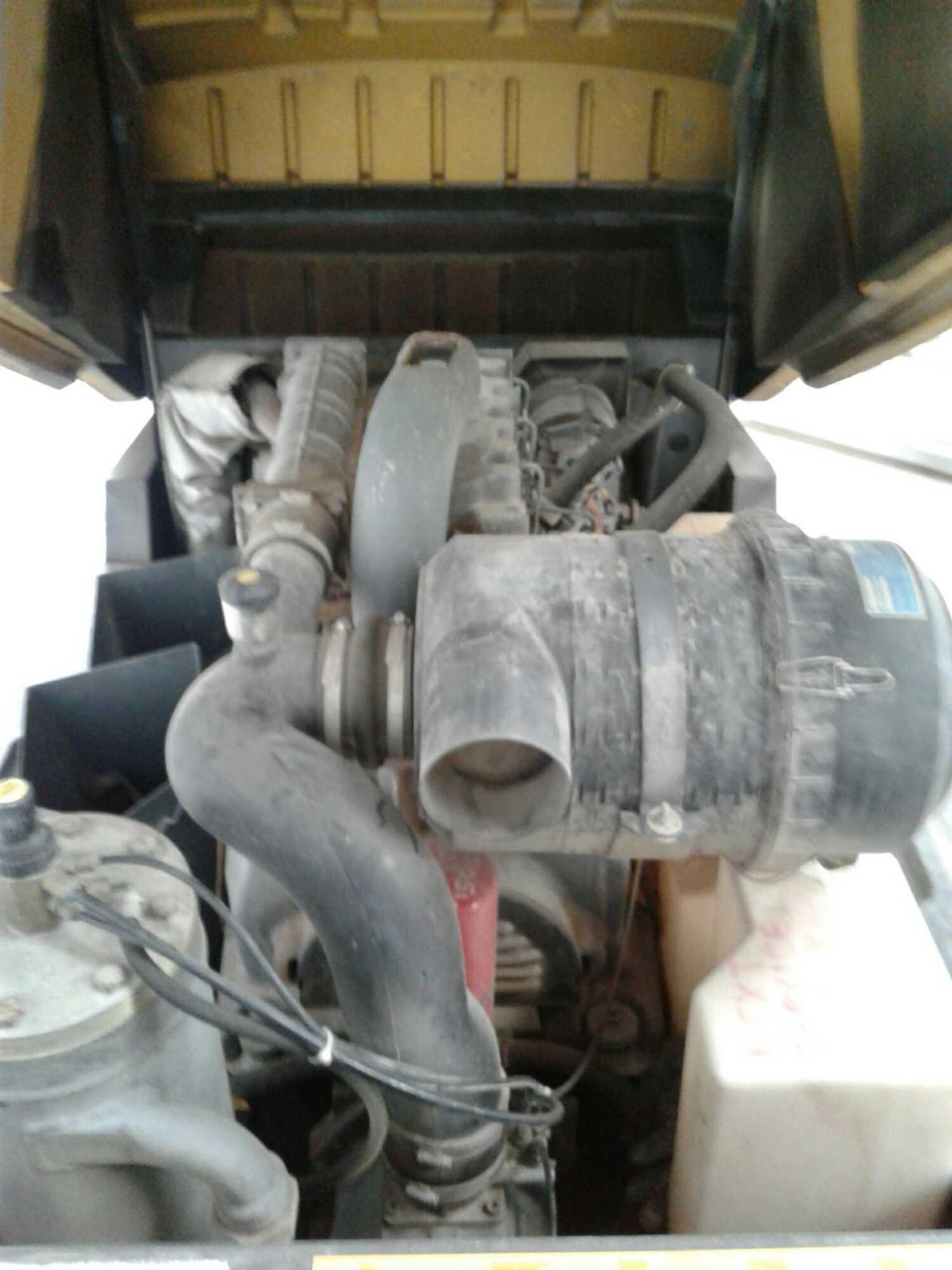 Atlas copco diesel twin tool compressor - Image 5 of 6
